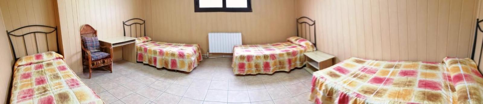 Cama en Habitación Compartida Mixta de 4 Camas