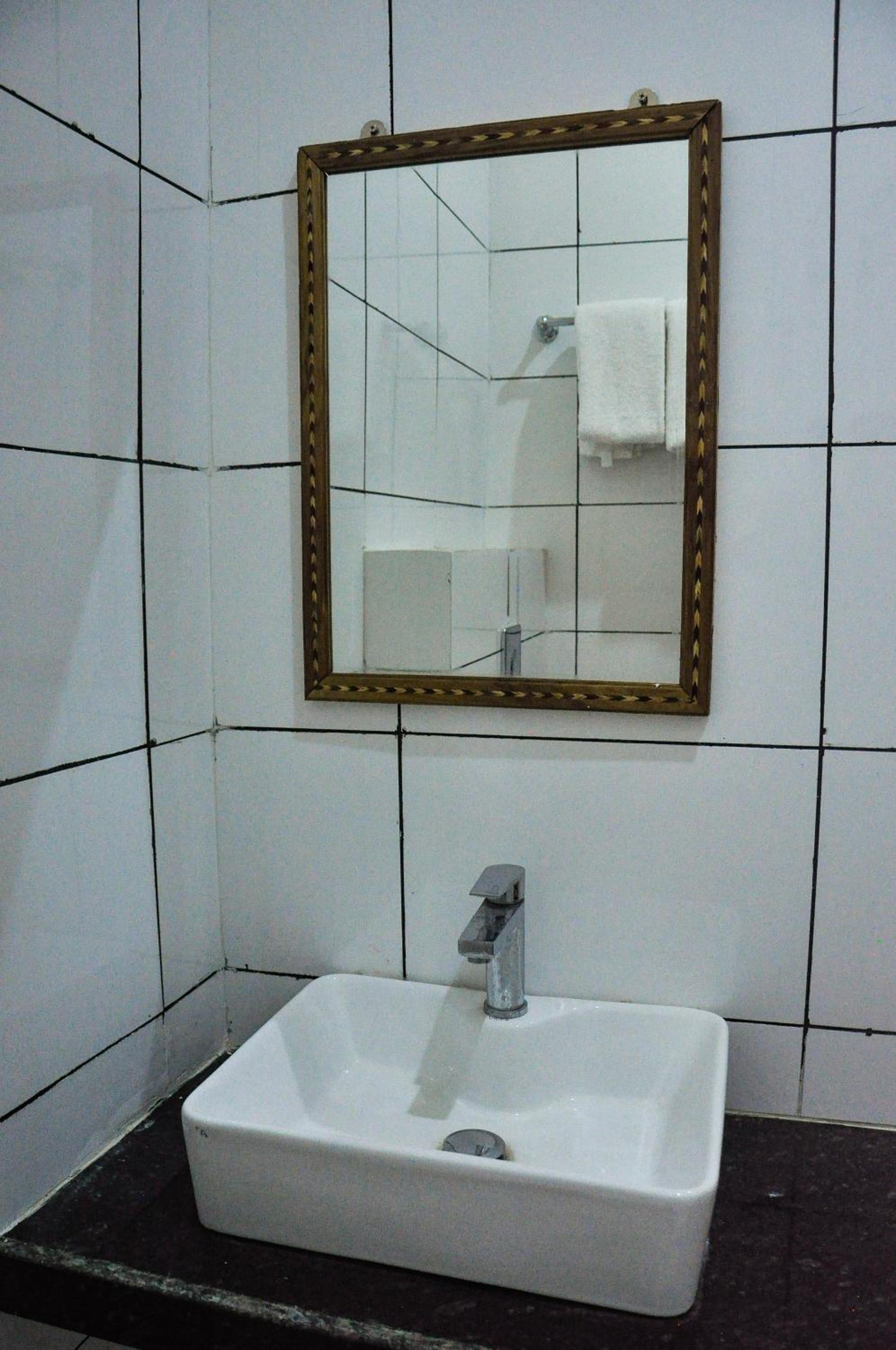 Standard Double Room With Fan photo 2