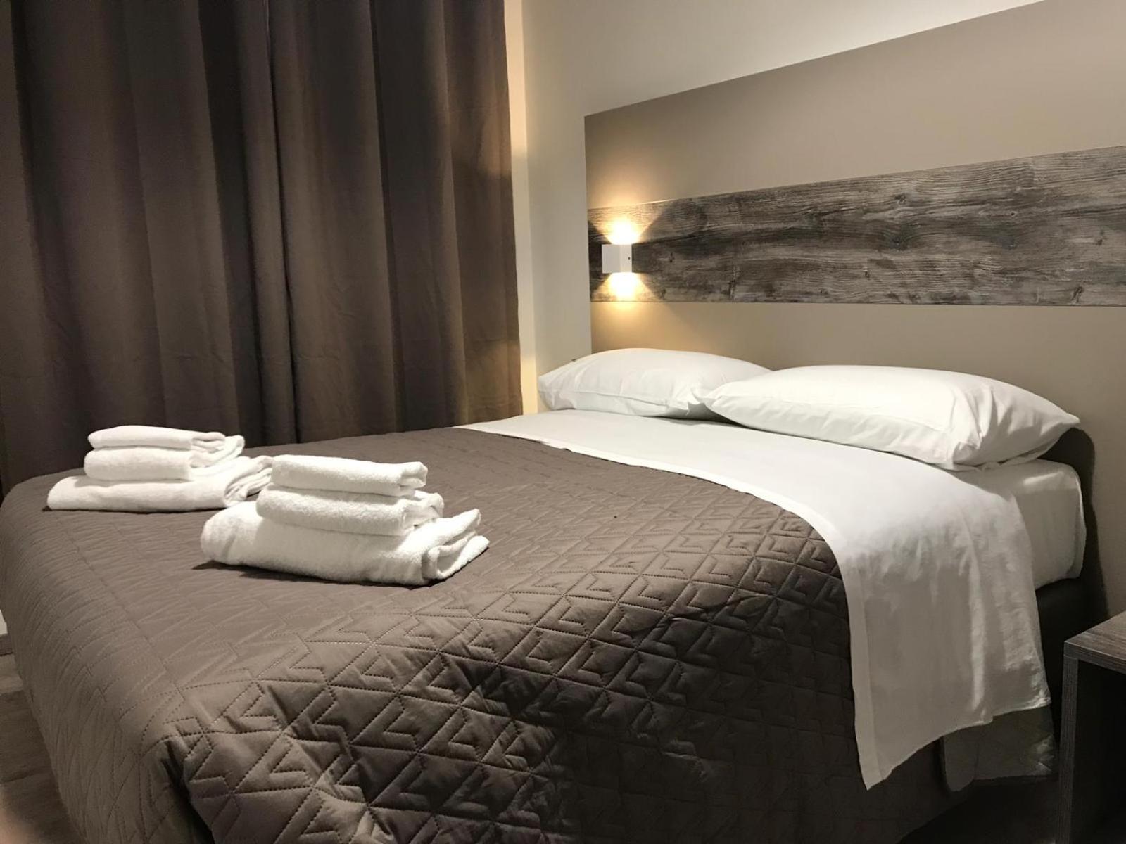 Economy Double Room photo 2