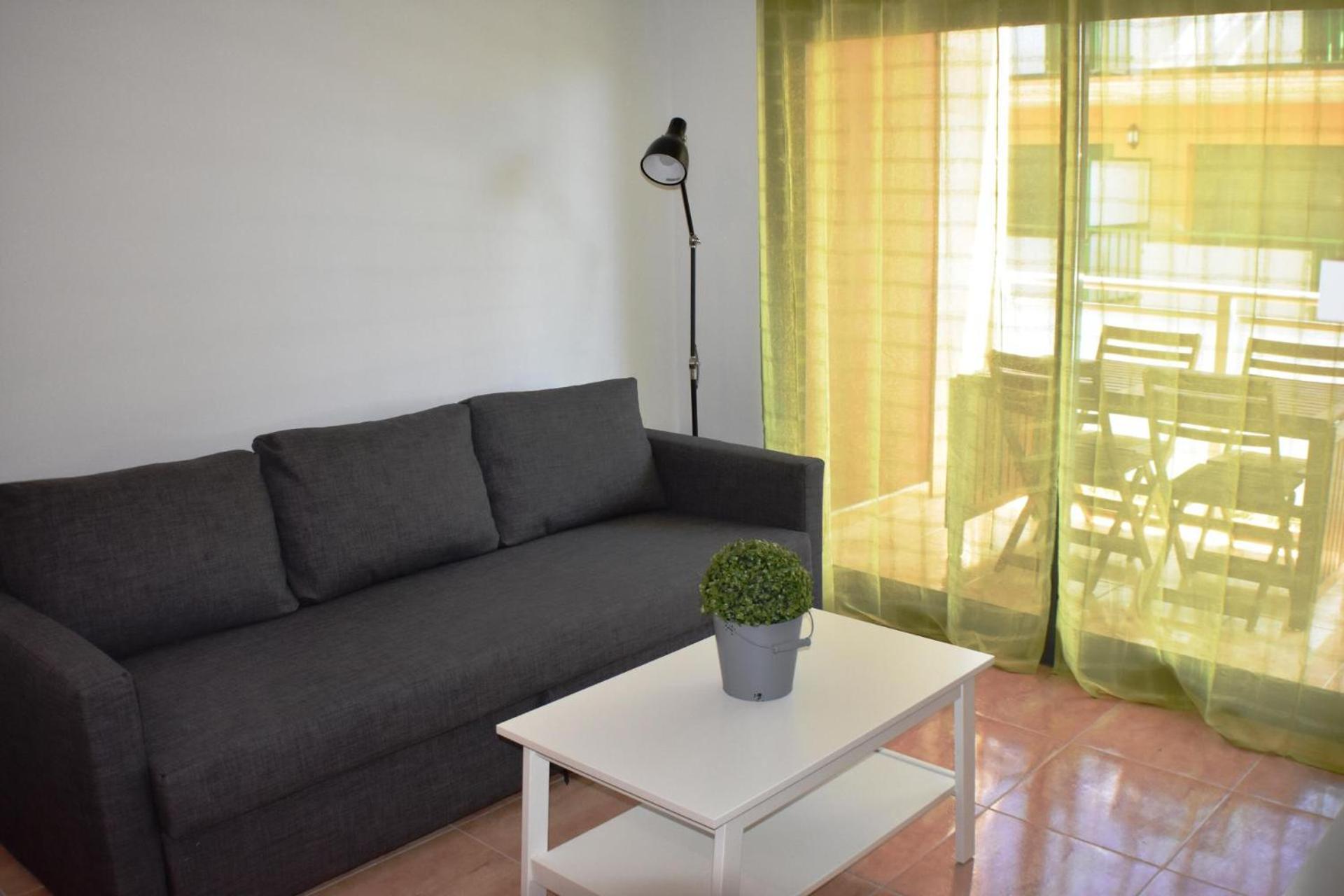 One-Bedroom Apartment photo 2