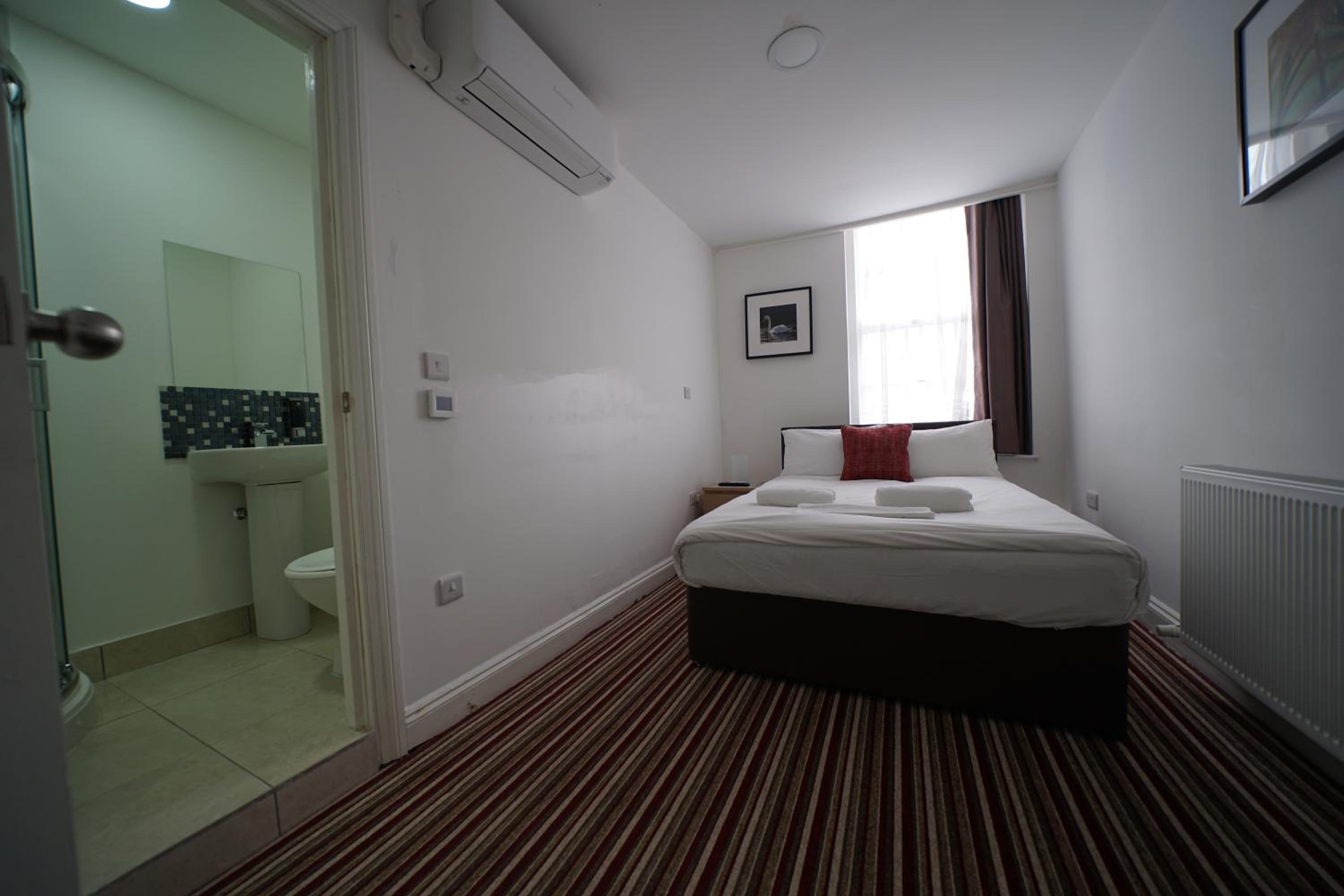 Standard Double Room photo 1
