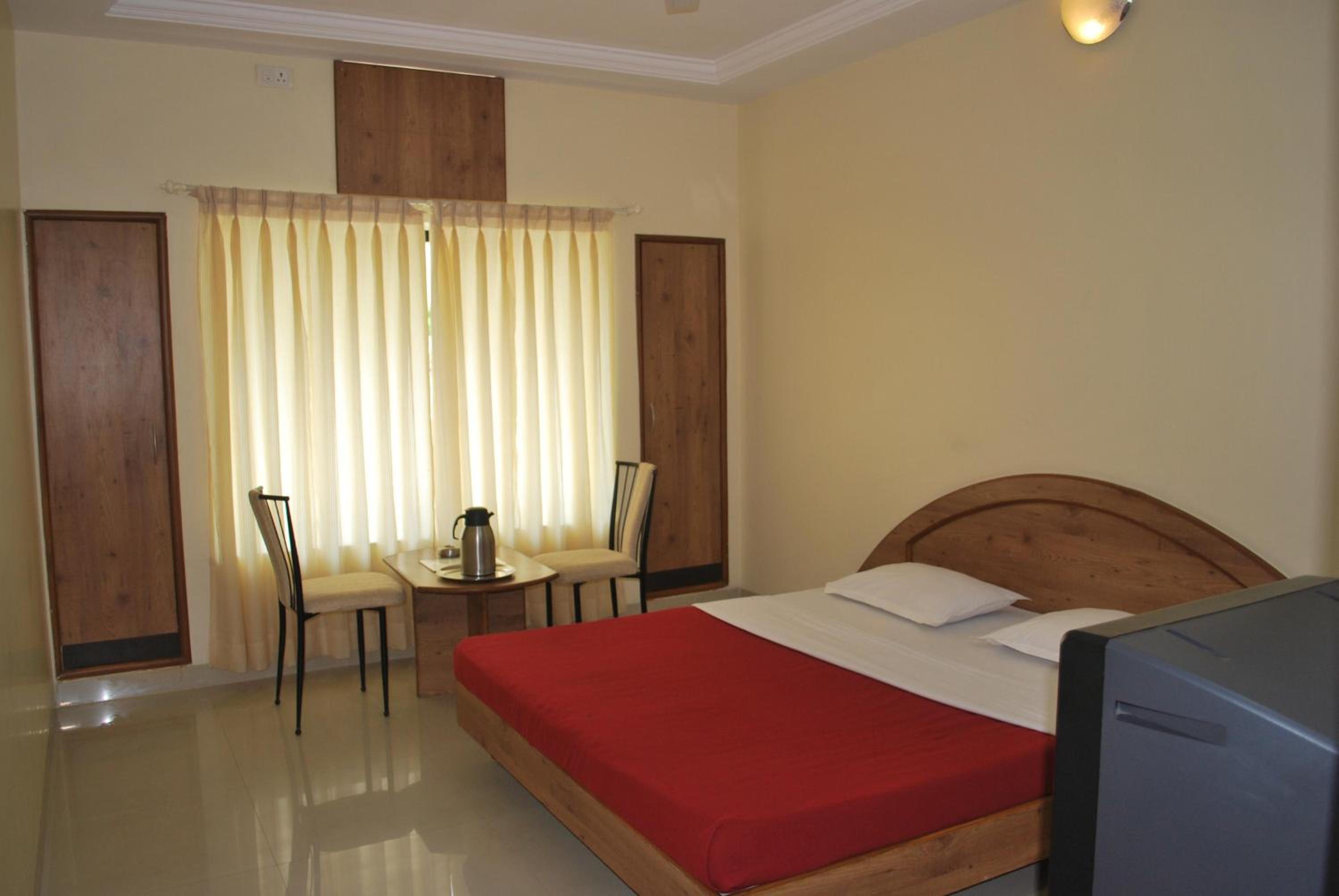 Standard Room Double Bed AC photo 2