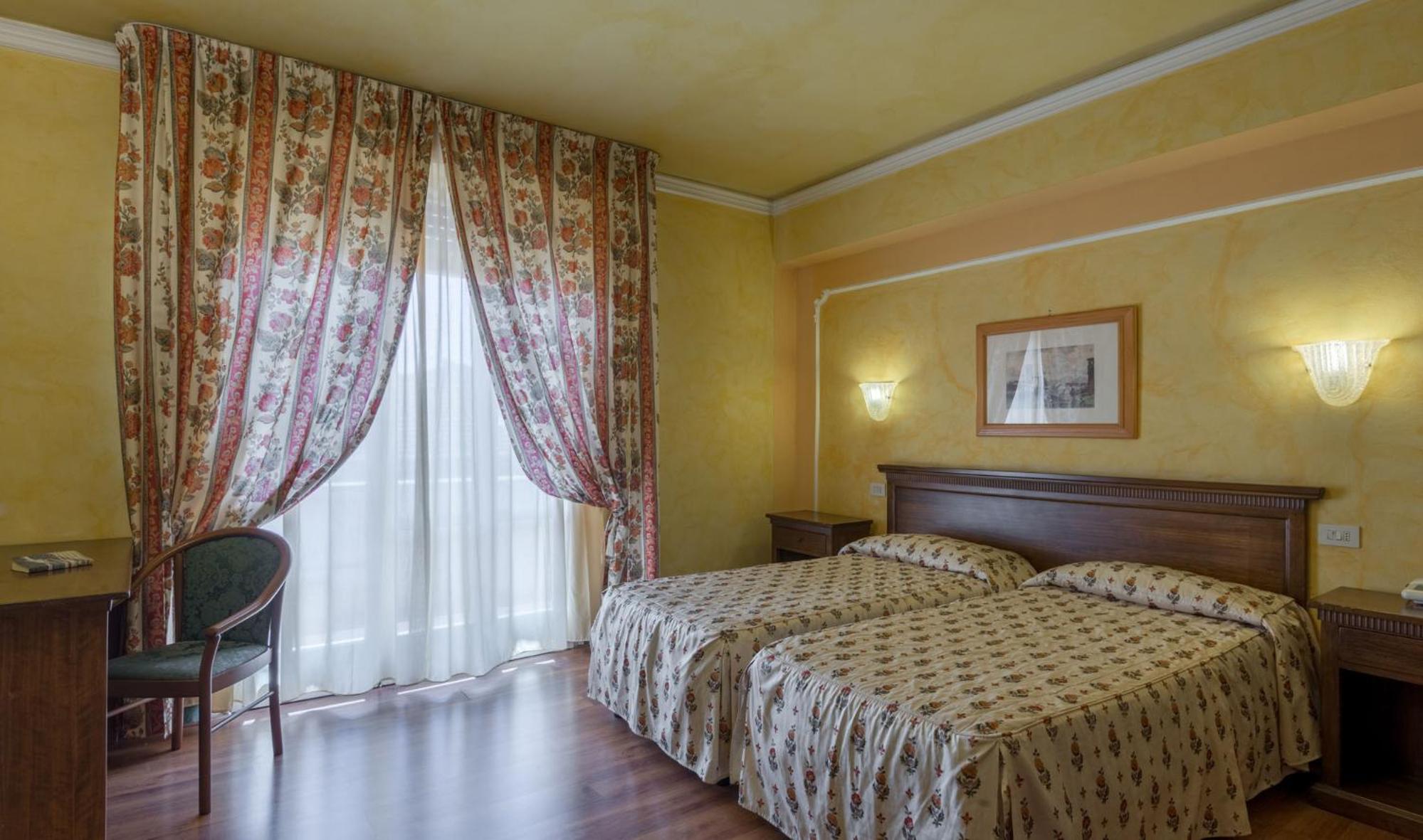Superior Double Room - Photo 2