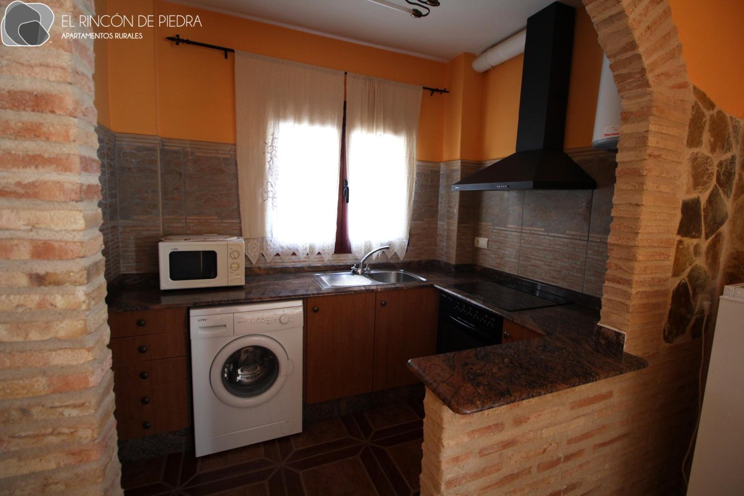 Apartment with Balcony - Photo 6