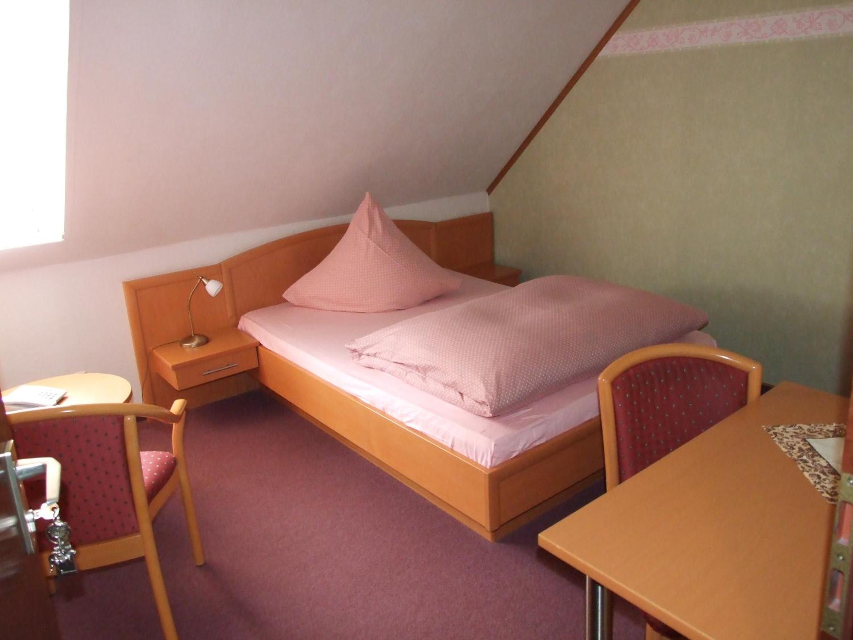 Single Room photo 2