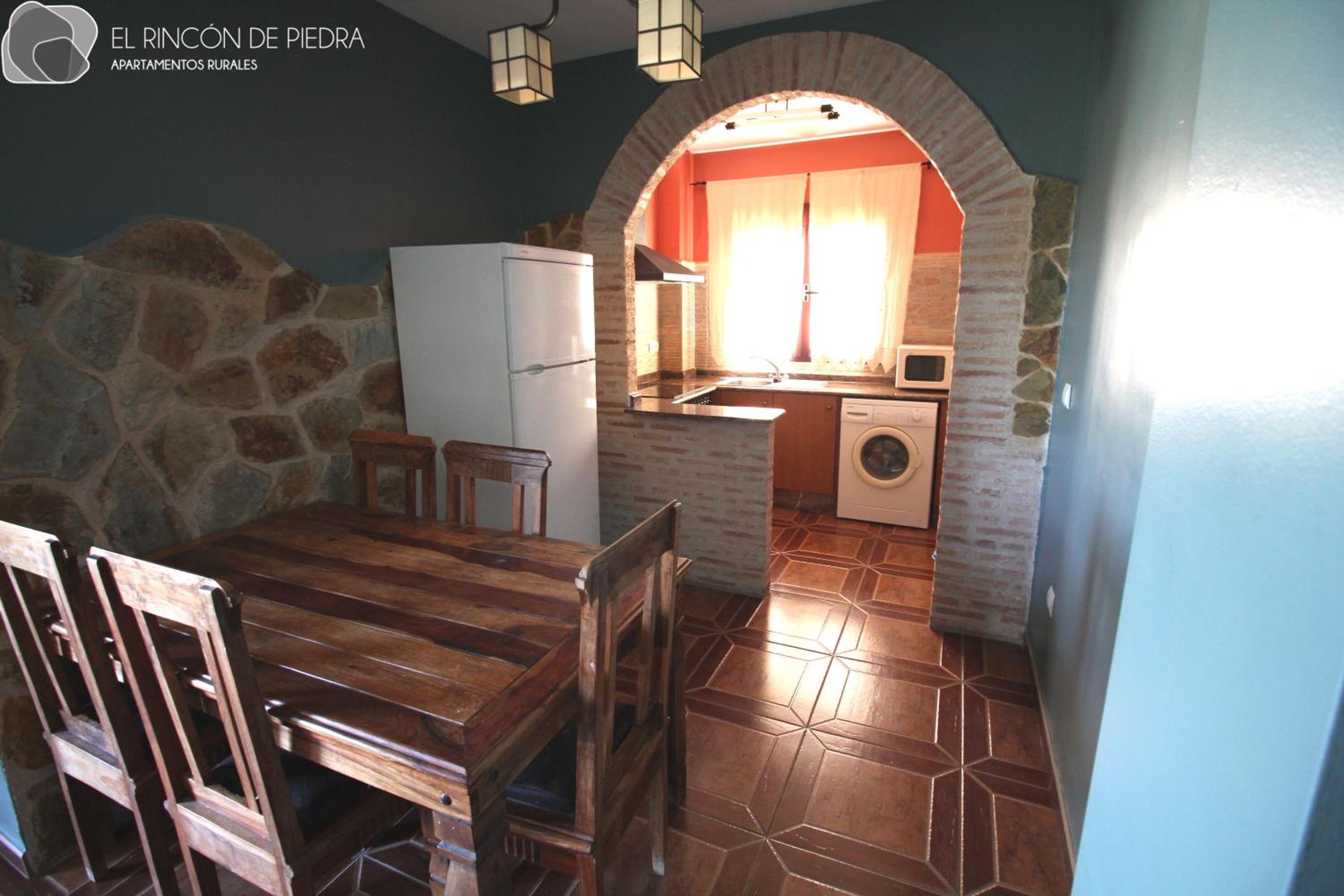 Apartment with Mountain View - Photo 16