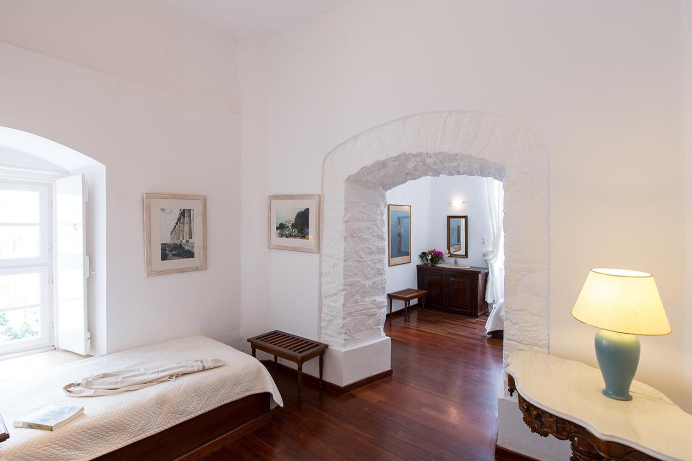 Triple Room with Garden View photo 2