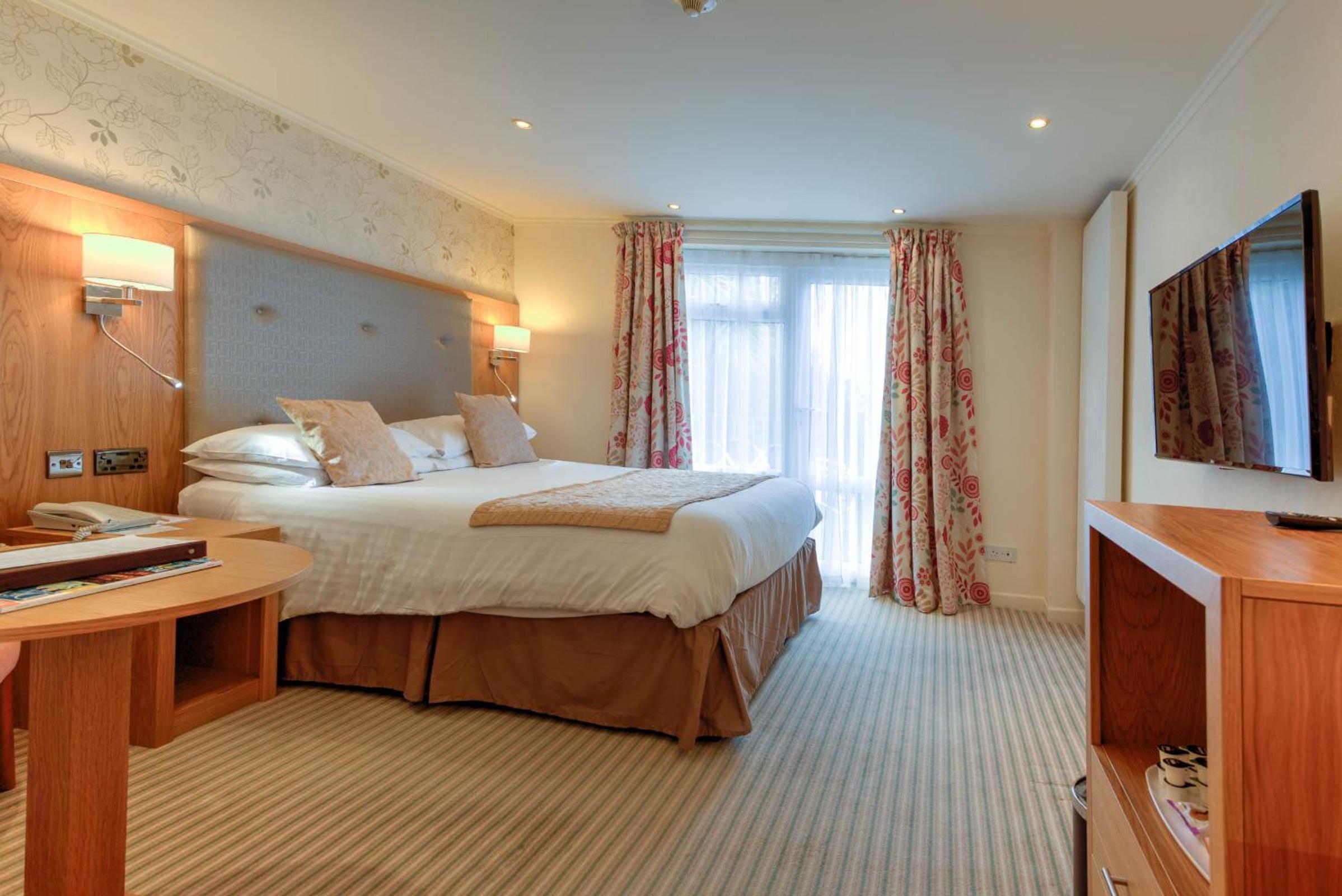 Double Room with Balcony - Photo 3