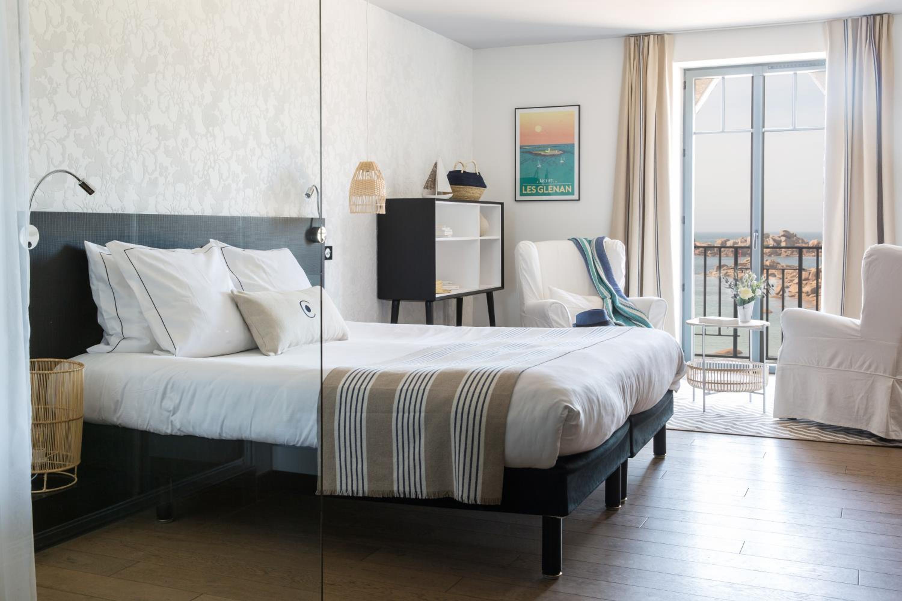 Deluxe Double Room with Sea View - Photo 1