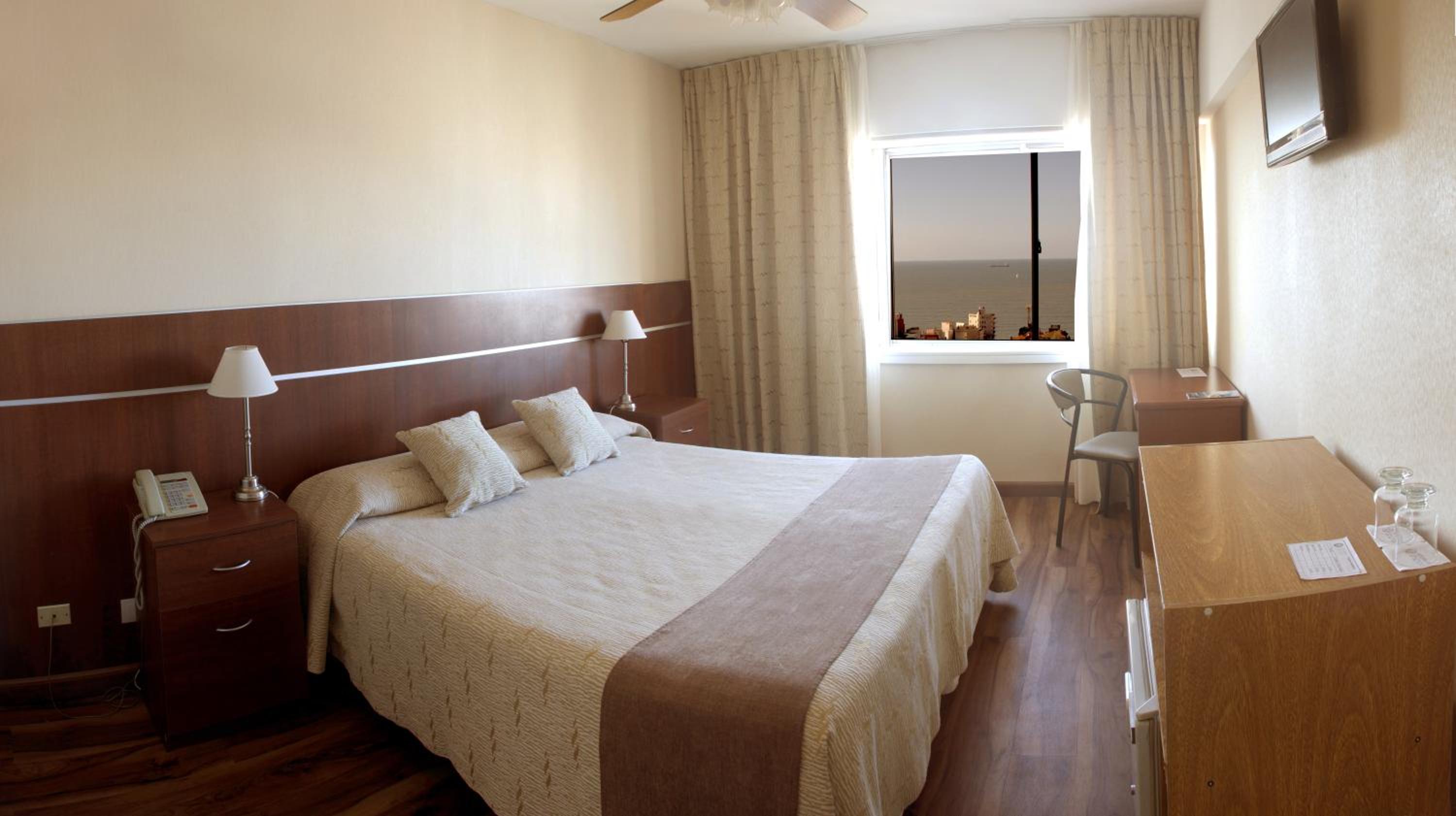 Double or Twin Room with Sea View