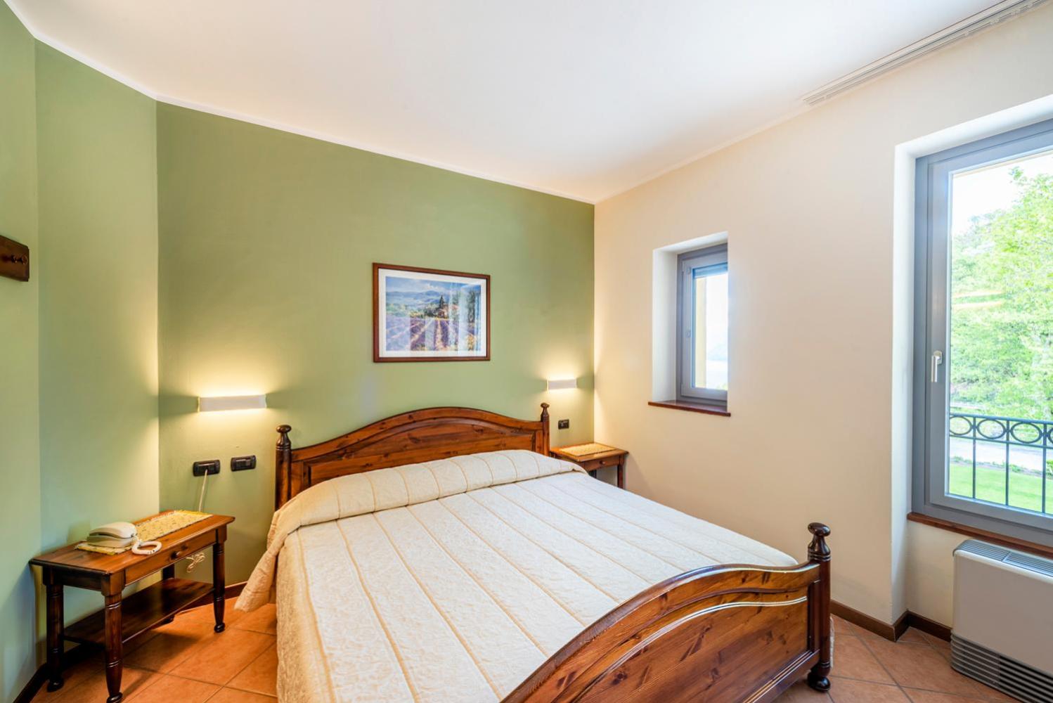 Double Room - Photo 5