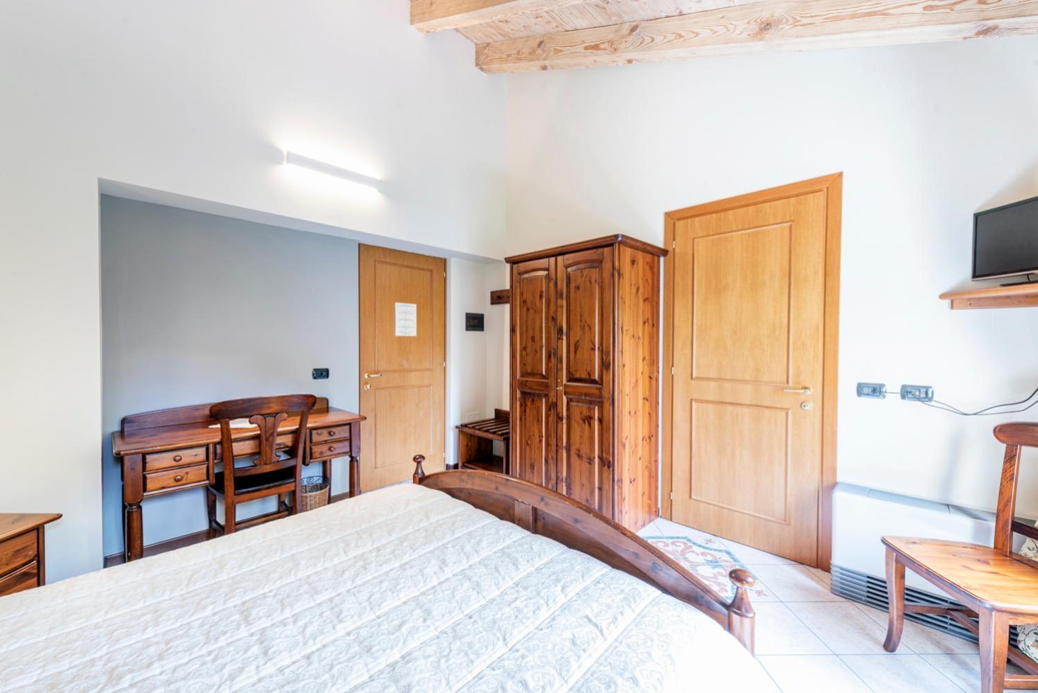 Double Room - Photo 4
