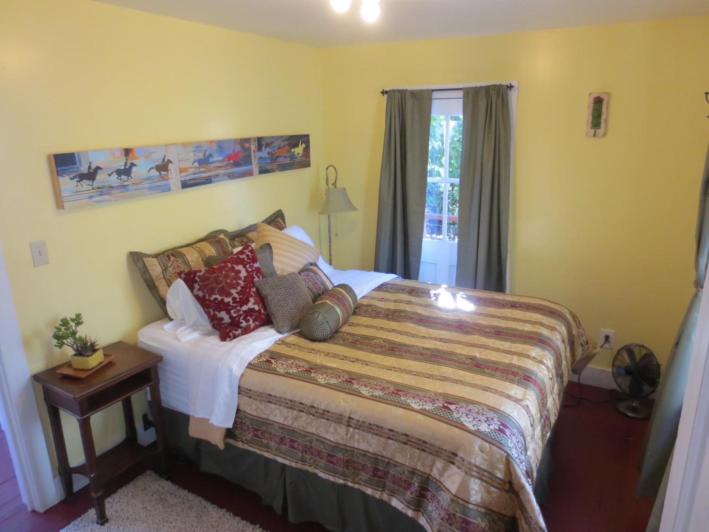 Two-Bedroom House photo 2