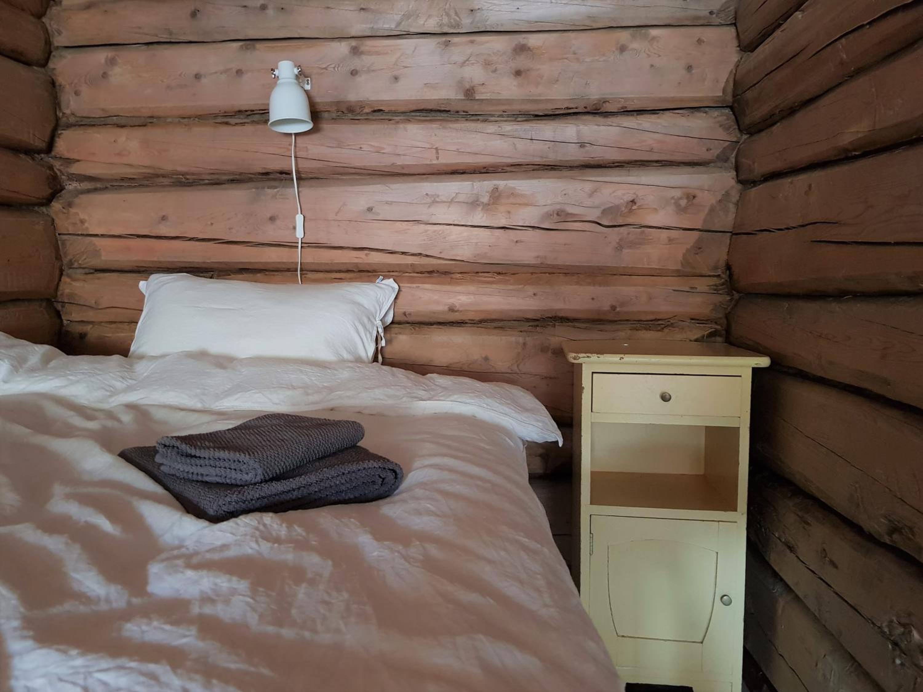 Four-Bedroom House - Photo 15