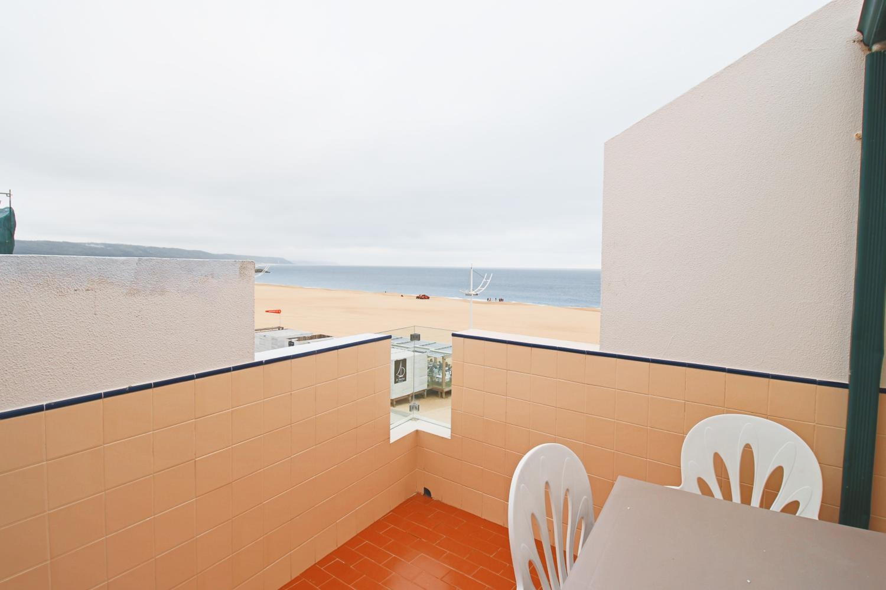 Apartment with Sea View - Photo 11