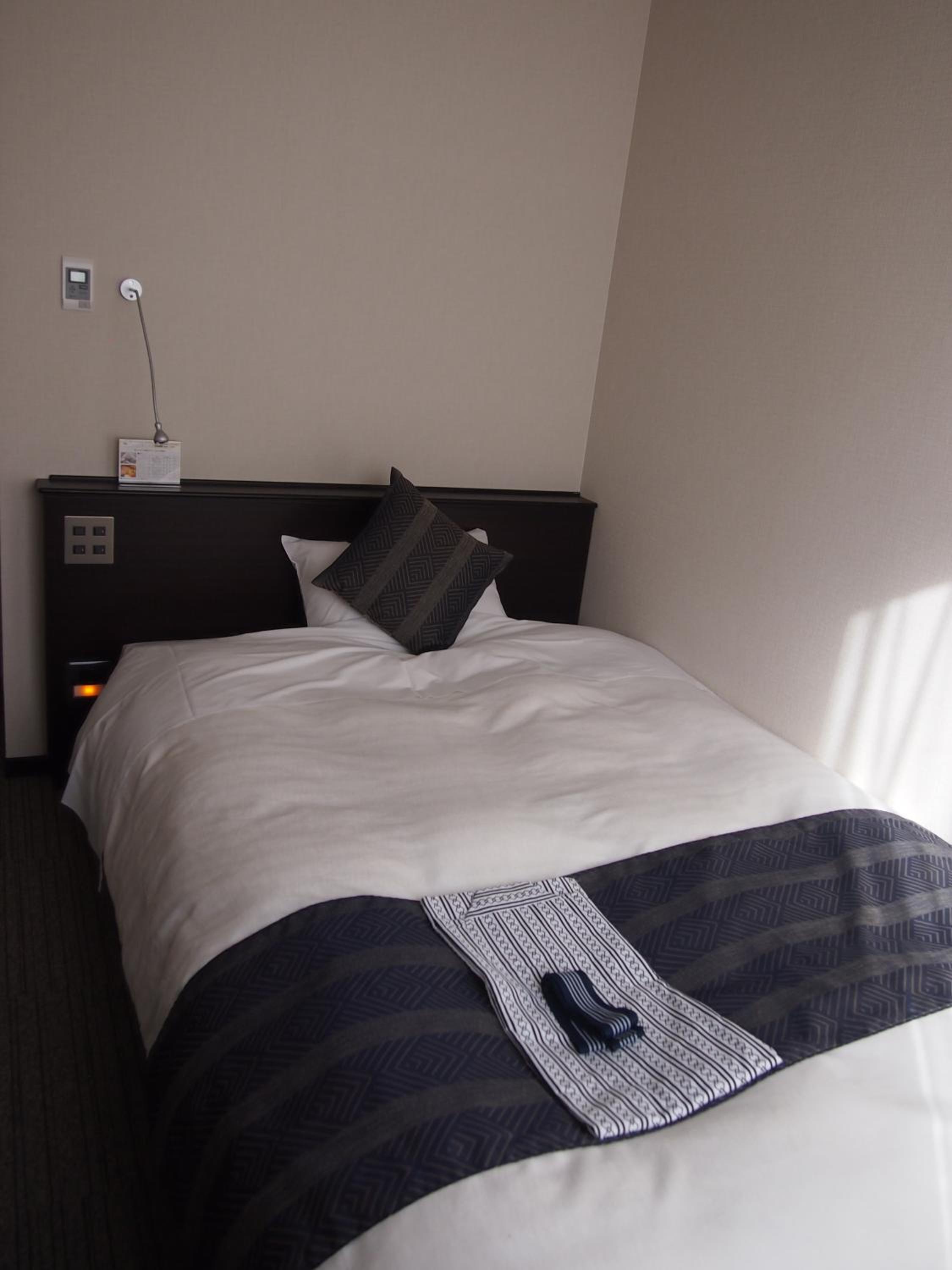 Single Room - Non-Smoking photo 2
