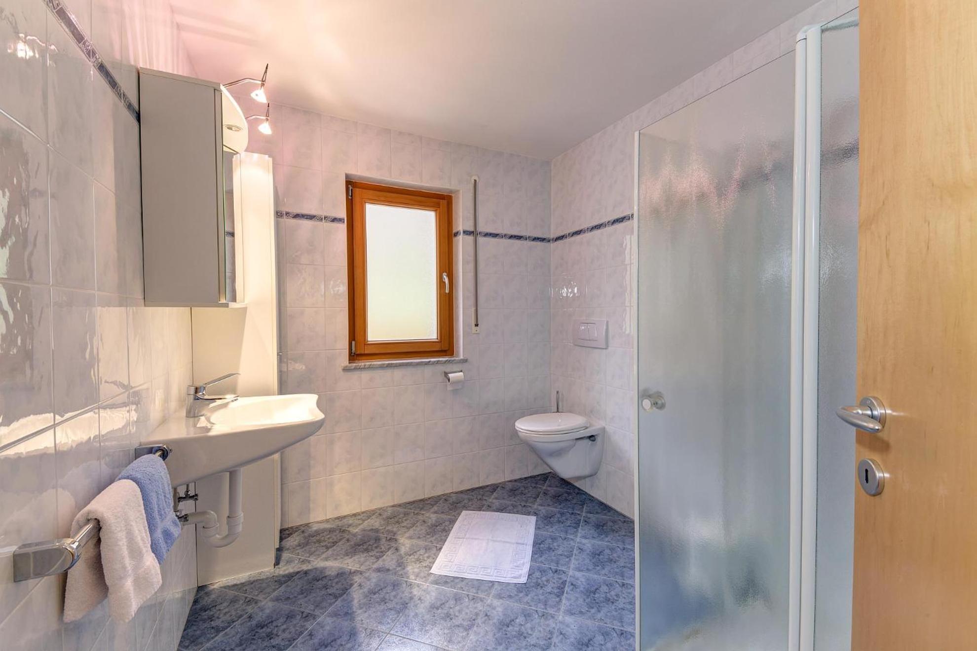 Apartment - Ground Floor photo 2