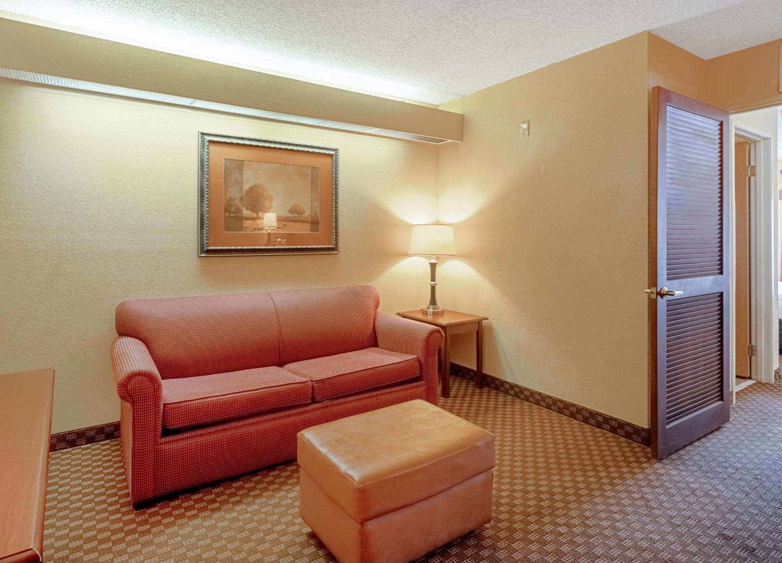 King Suite - Non-Smoking - Photo 1
