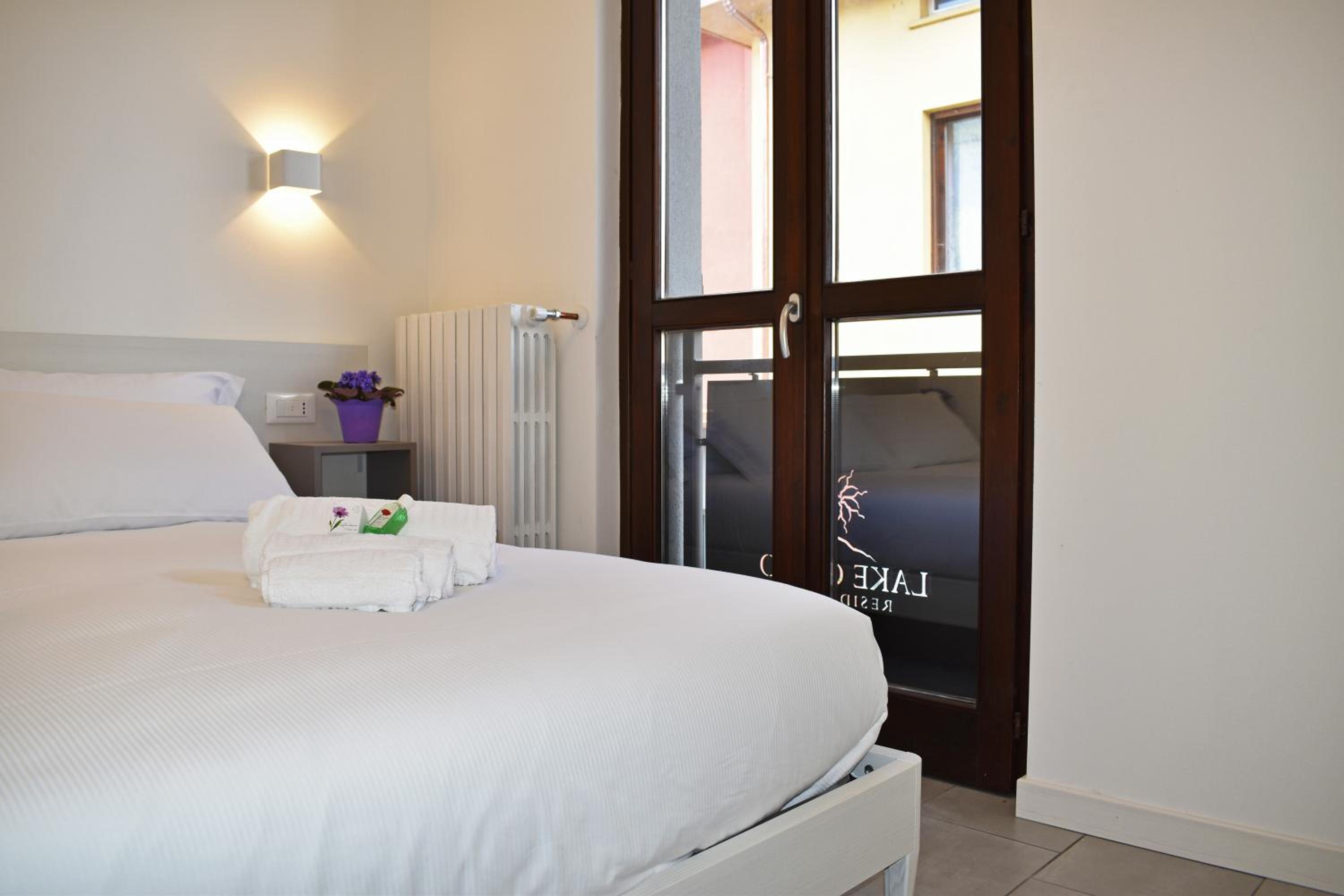 Apartment with Terrace photo 1