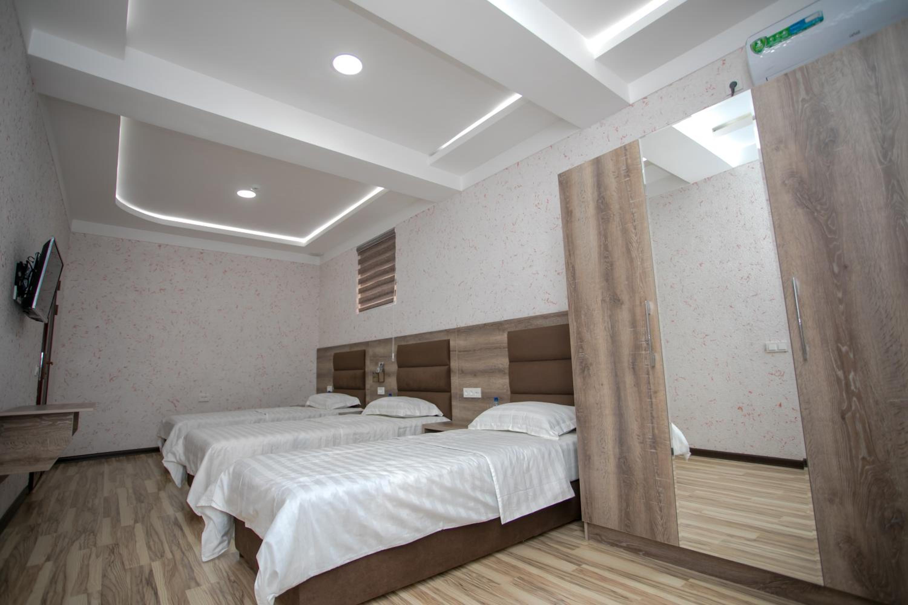 Comfort Triple Room with Shower photo 1