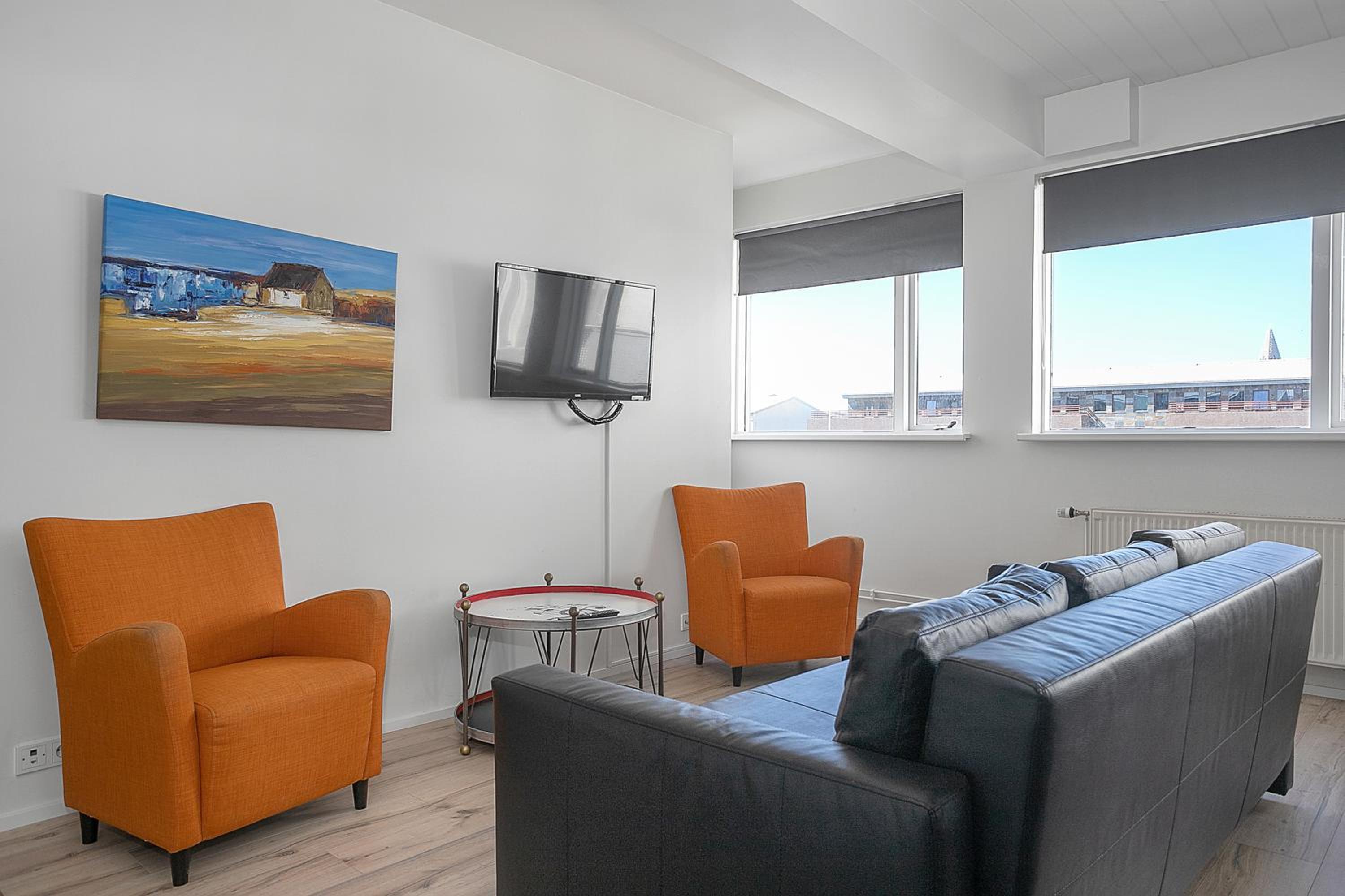 Two-Bedroom Apartment - Photo 11