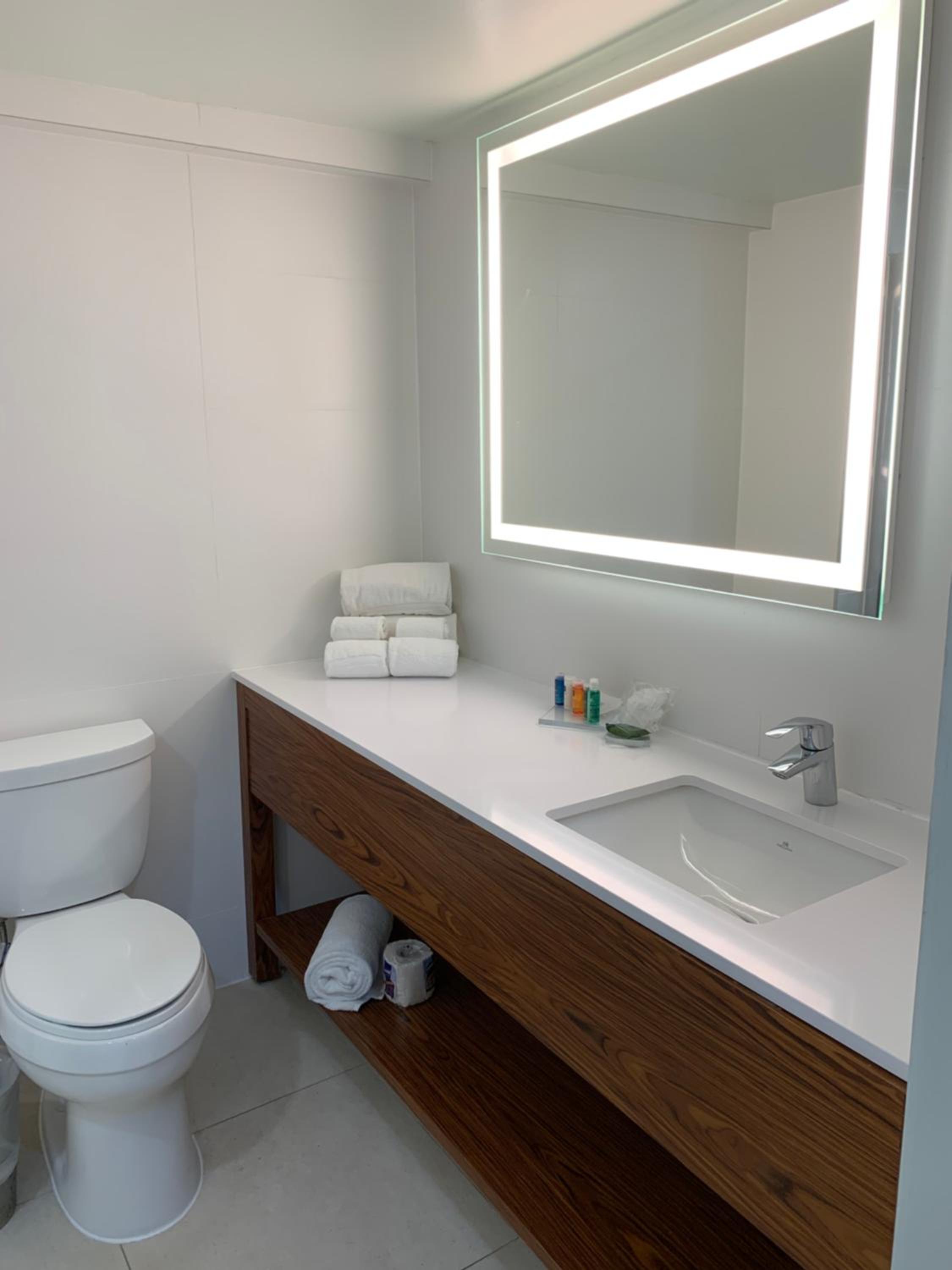 Double Room With Two Double Beds - Photo 7