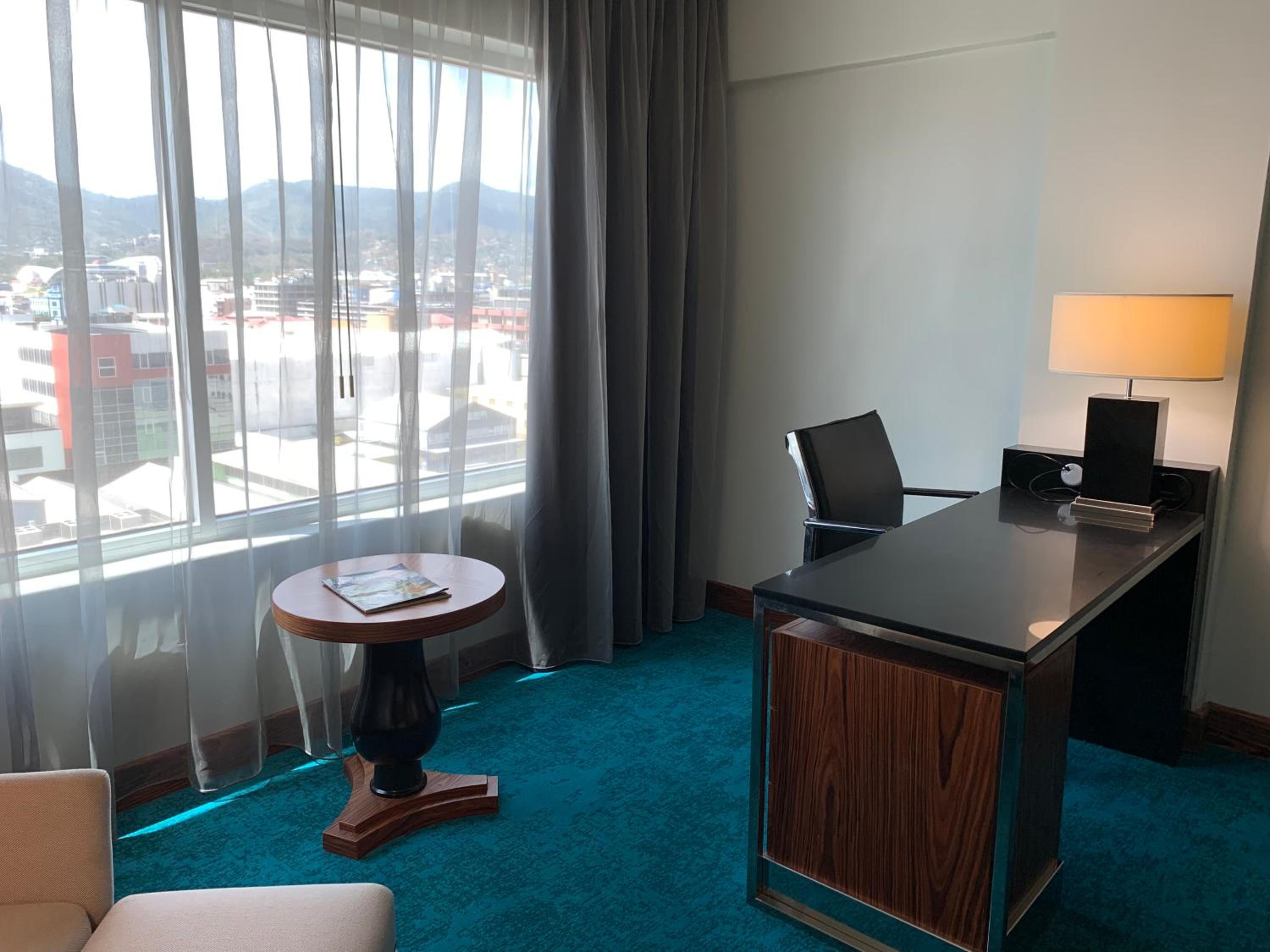 King Room - Non Smoking - Photo 1