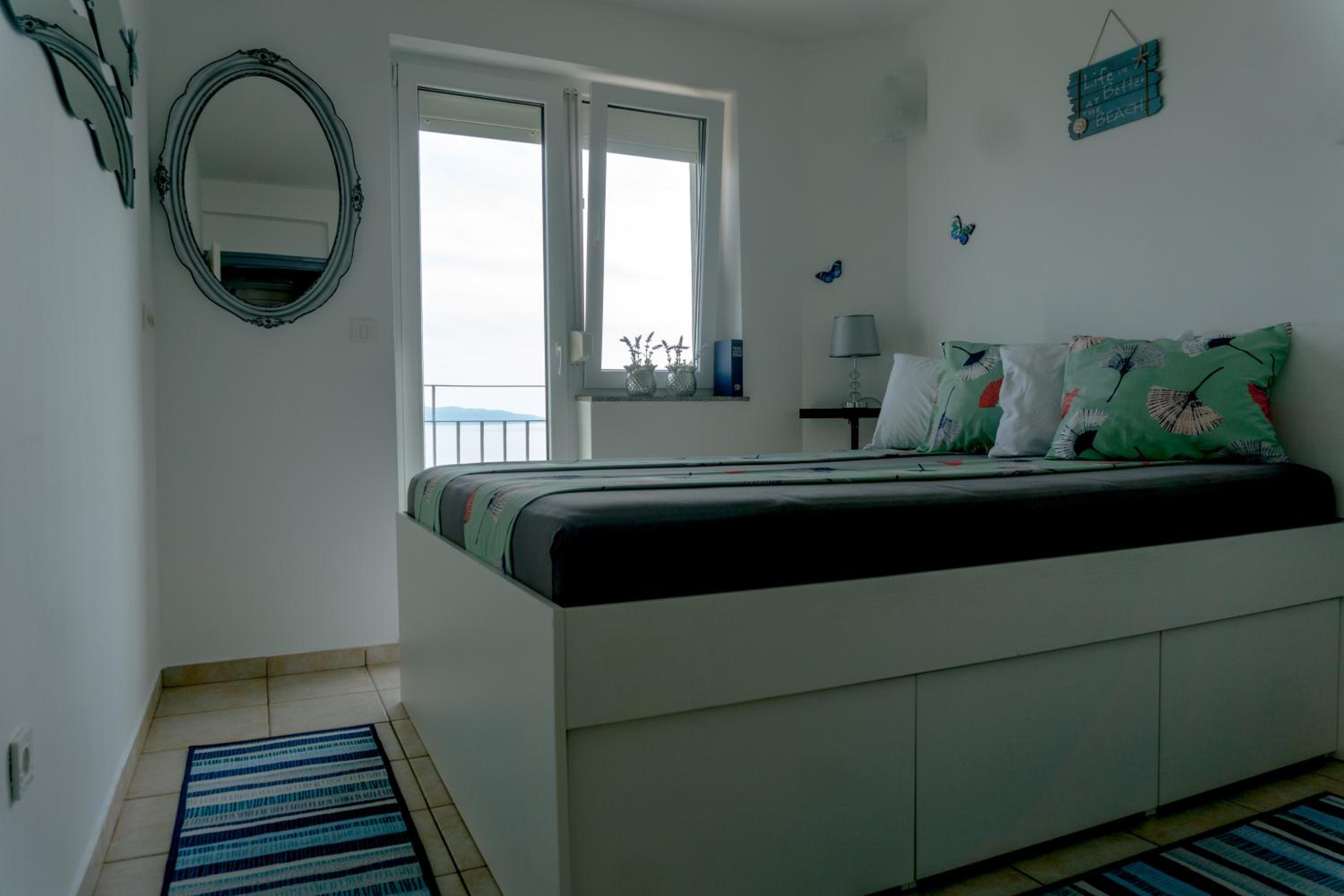 Apartment with Sea View - Photo 44