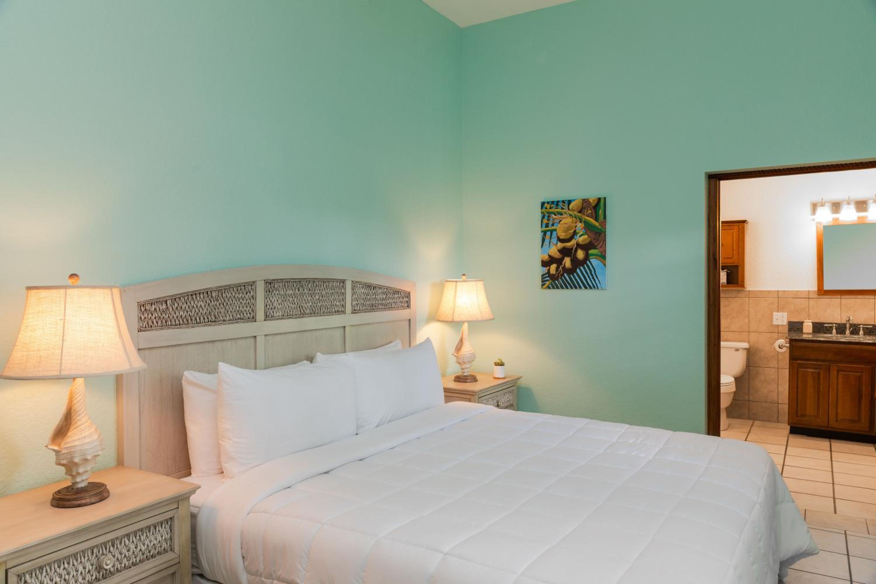 Conch House Two Bedroom King Suite- ADA