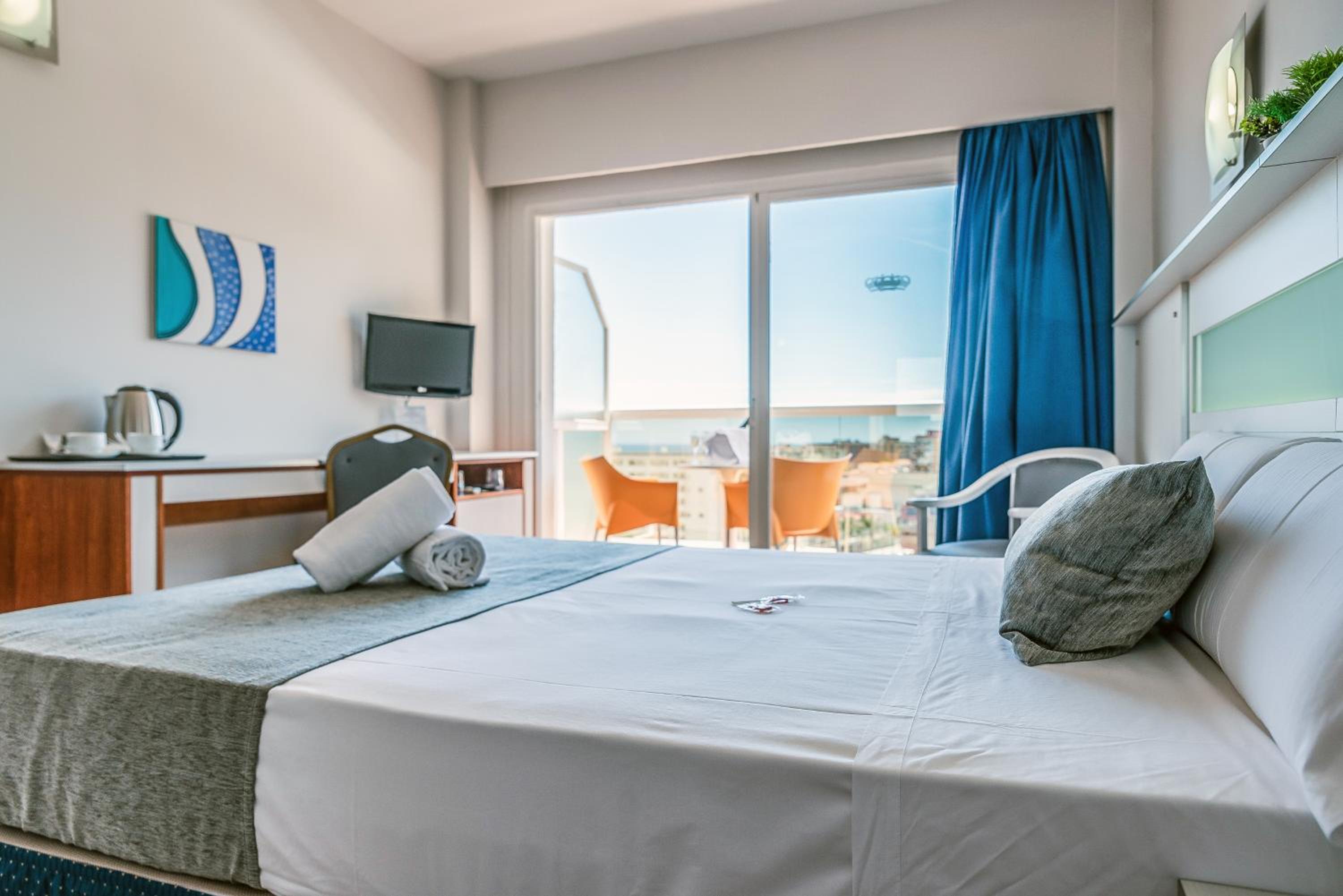 Double or Twin Room - Photo 14
