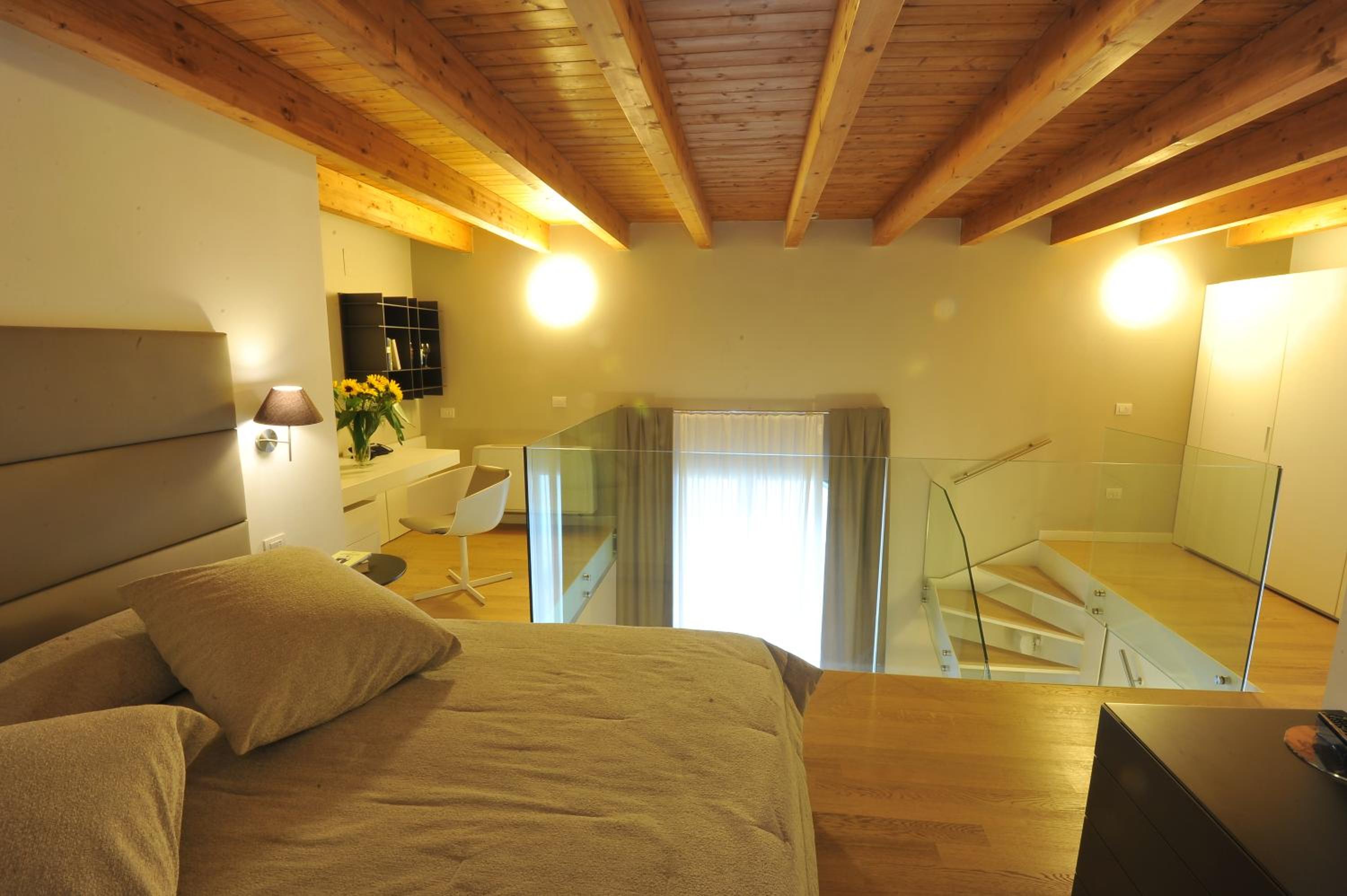 Deluxe Apartment photo 3