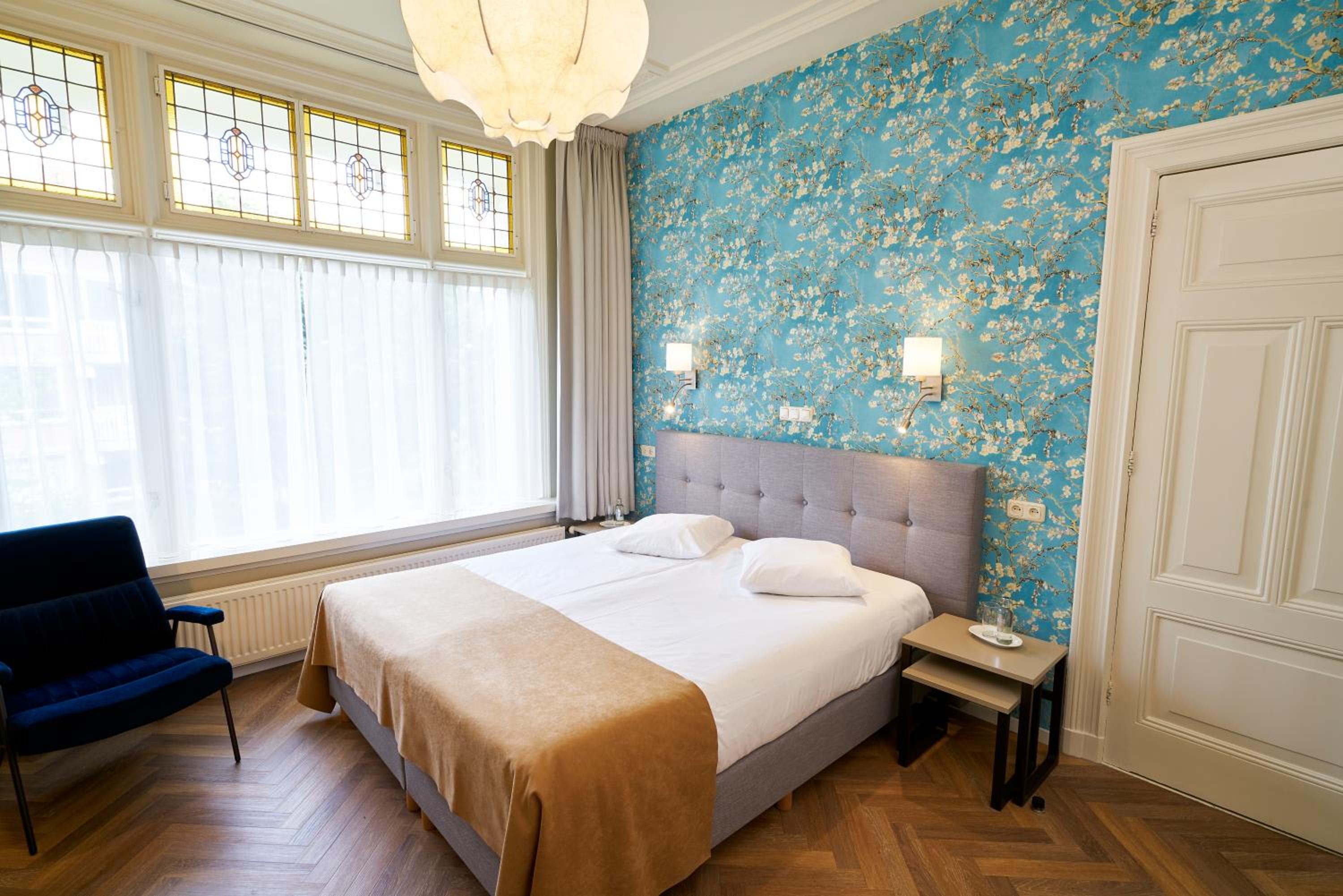 Standard Double or Twin Room - Photo 17
