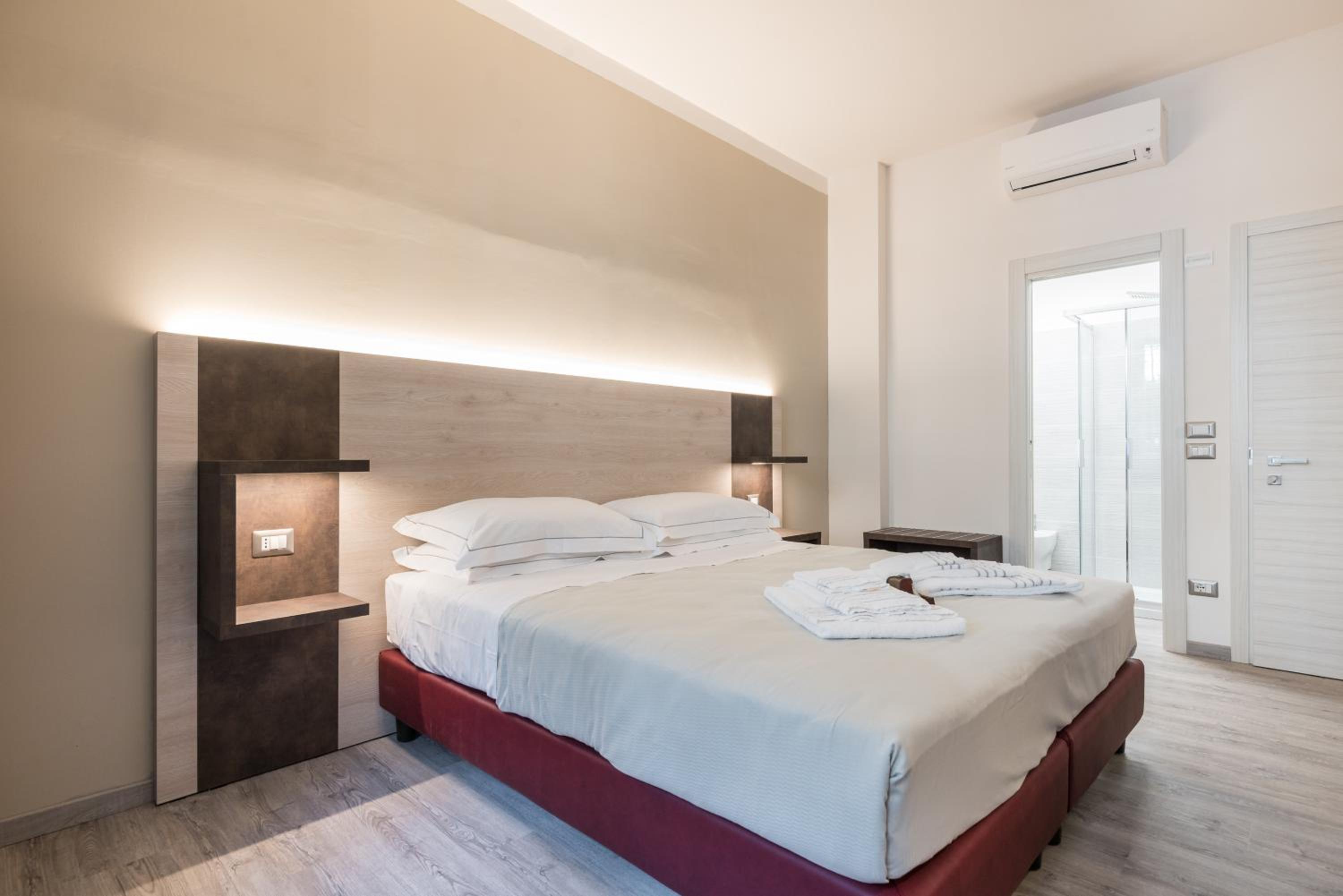 Double or Twin Smart Room photo 1