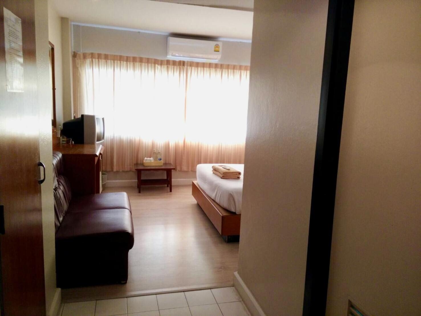 Standard Double Room photo 3
