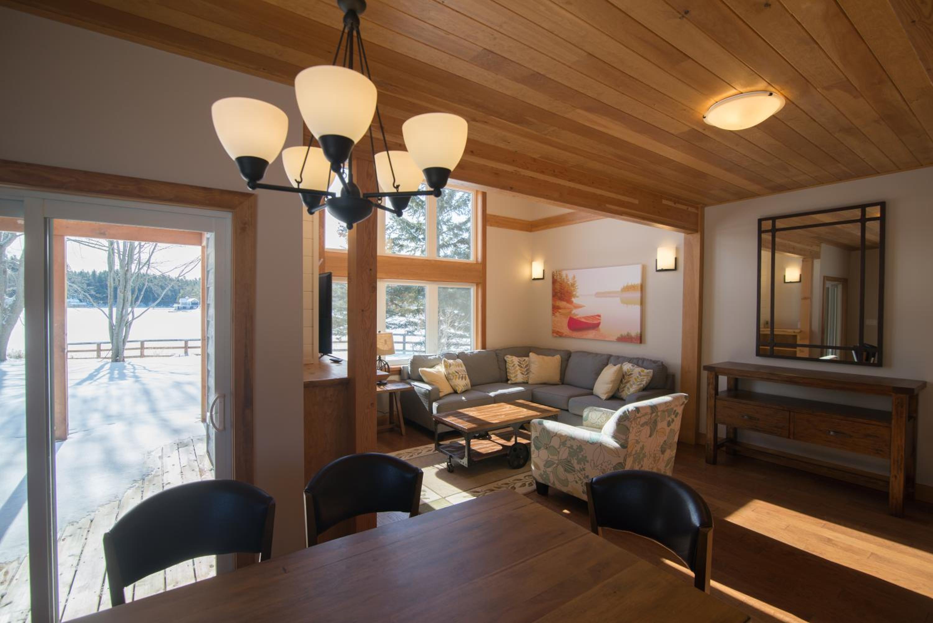Three-Bedroom Villa photo 1