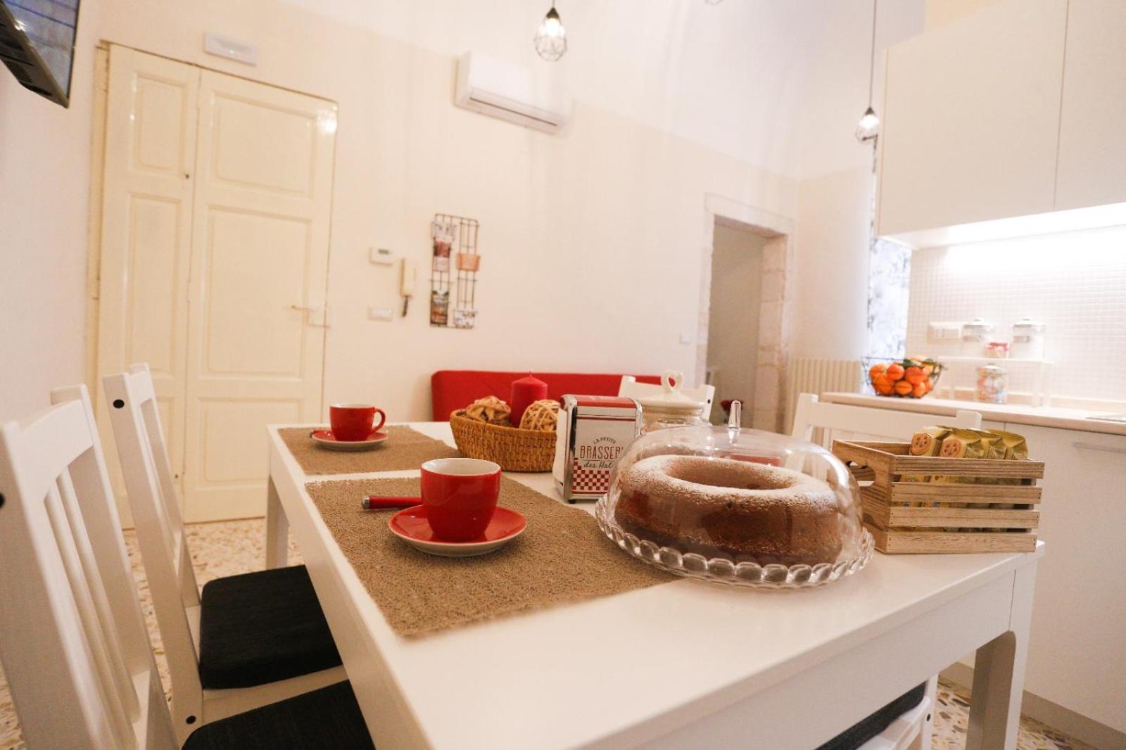 One-Bedroom Apartment - Photo 7