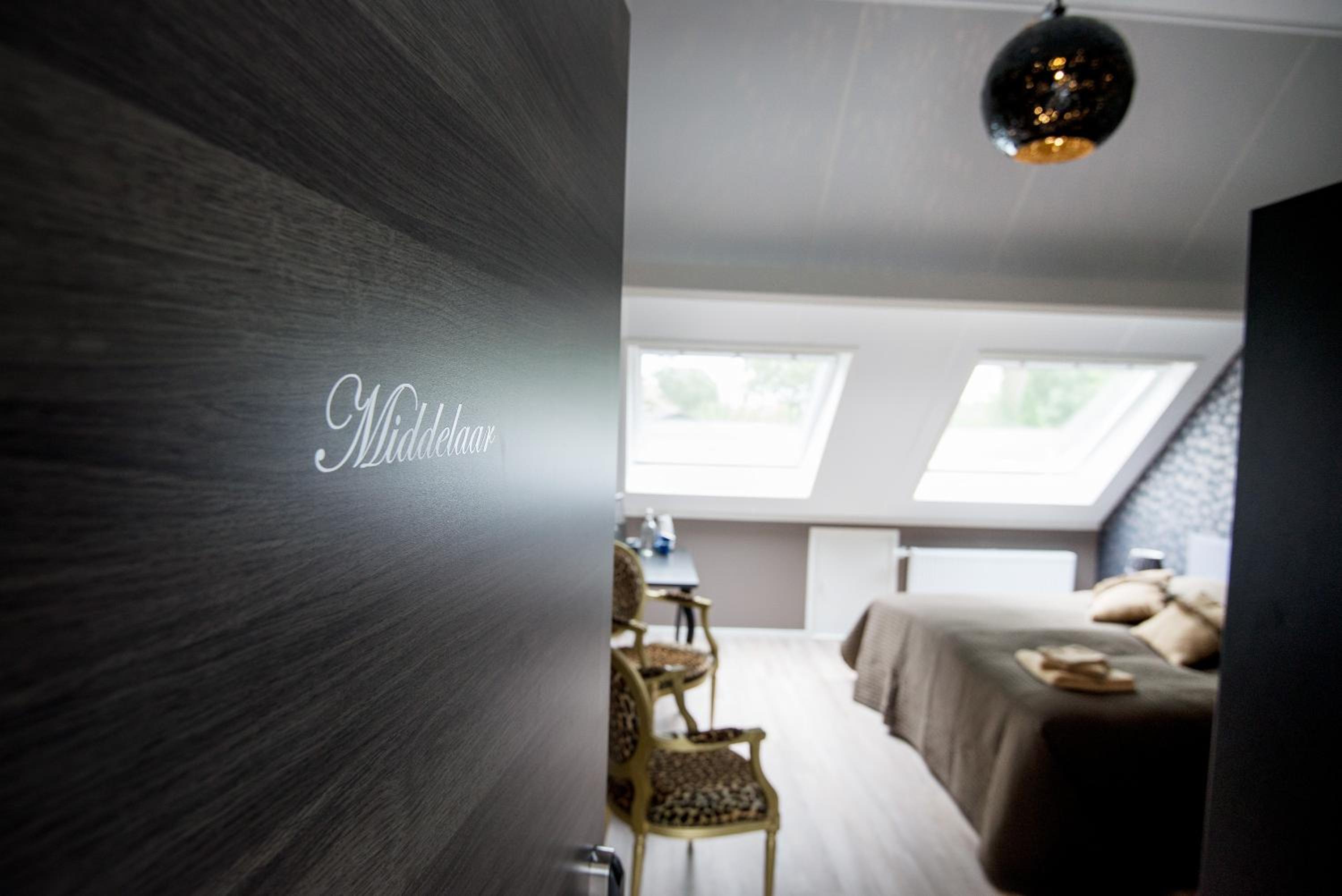 Standard Double Room - Photo 1