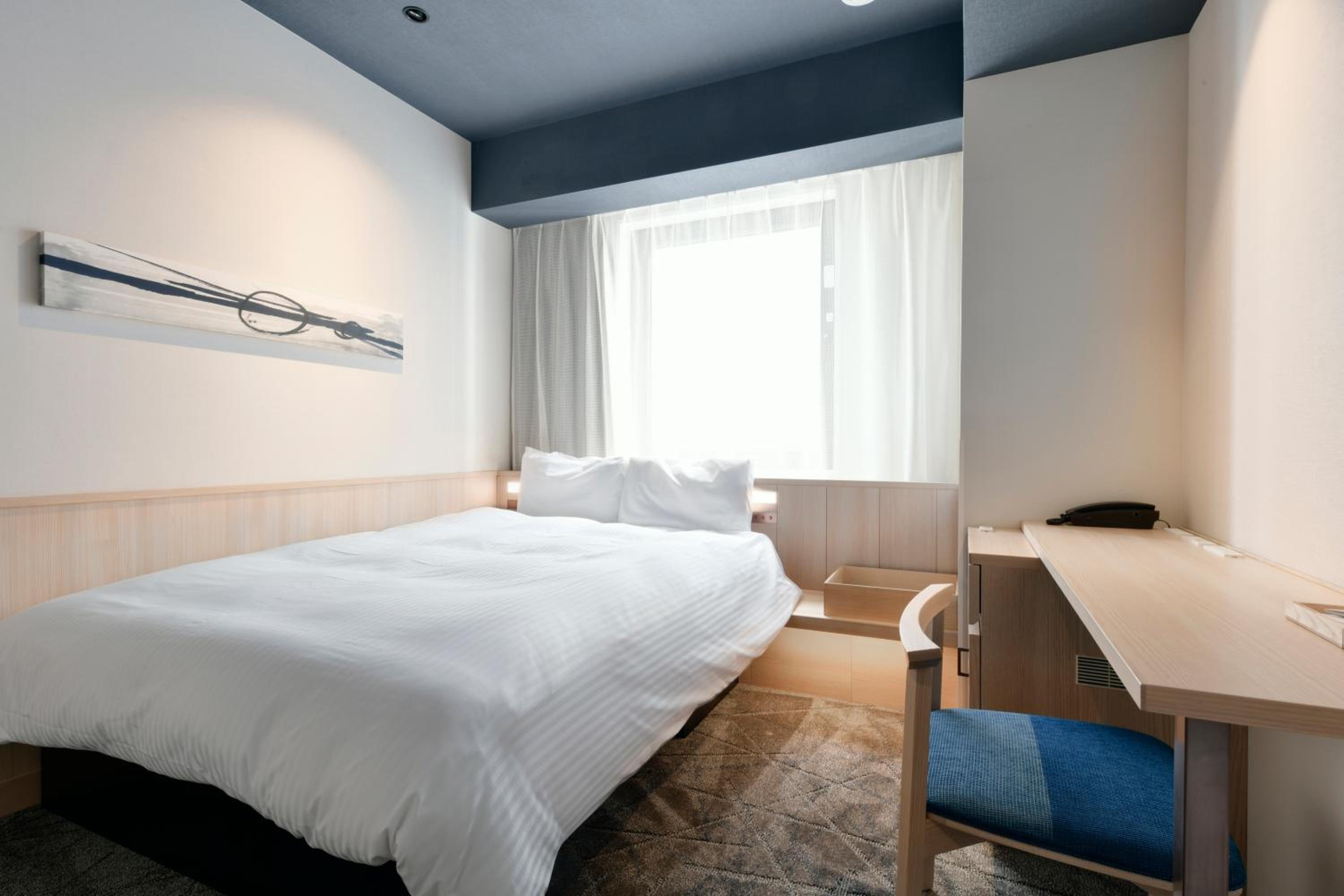 Small Double Room - Non-Smoking - Photo 1