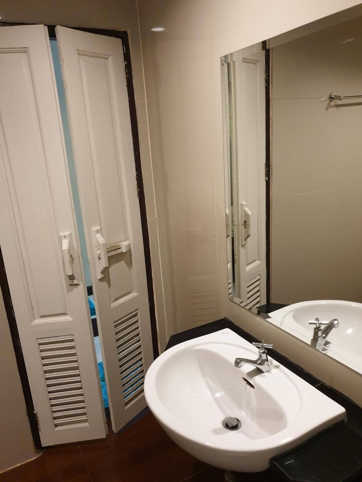 Deluxe Twin Room - Photo 10