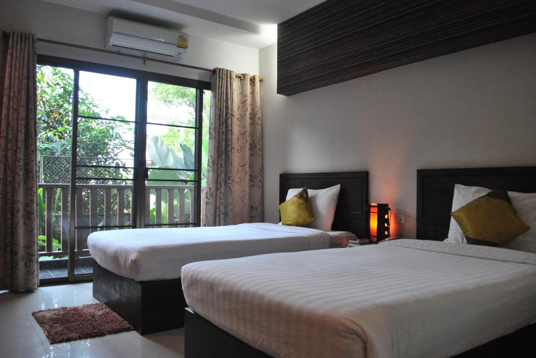Deluxe Twin Room - Photo 13