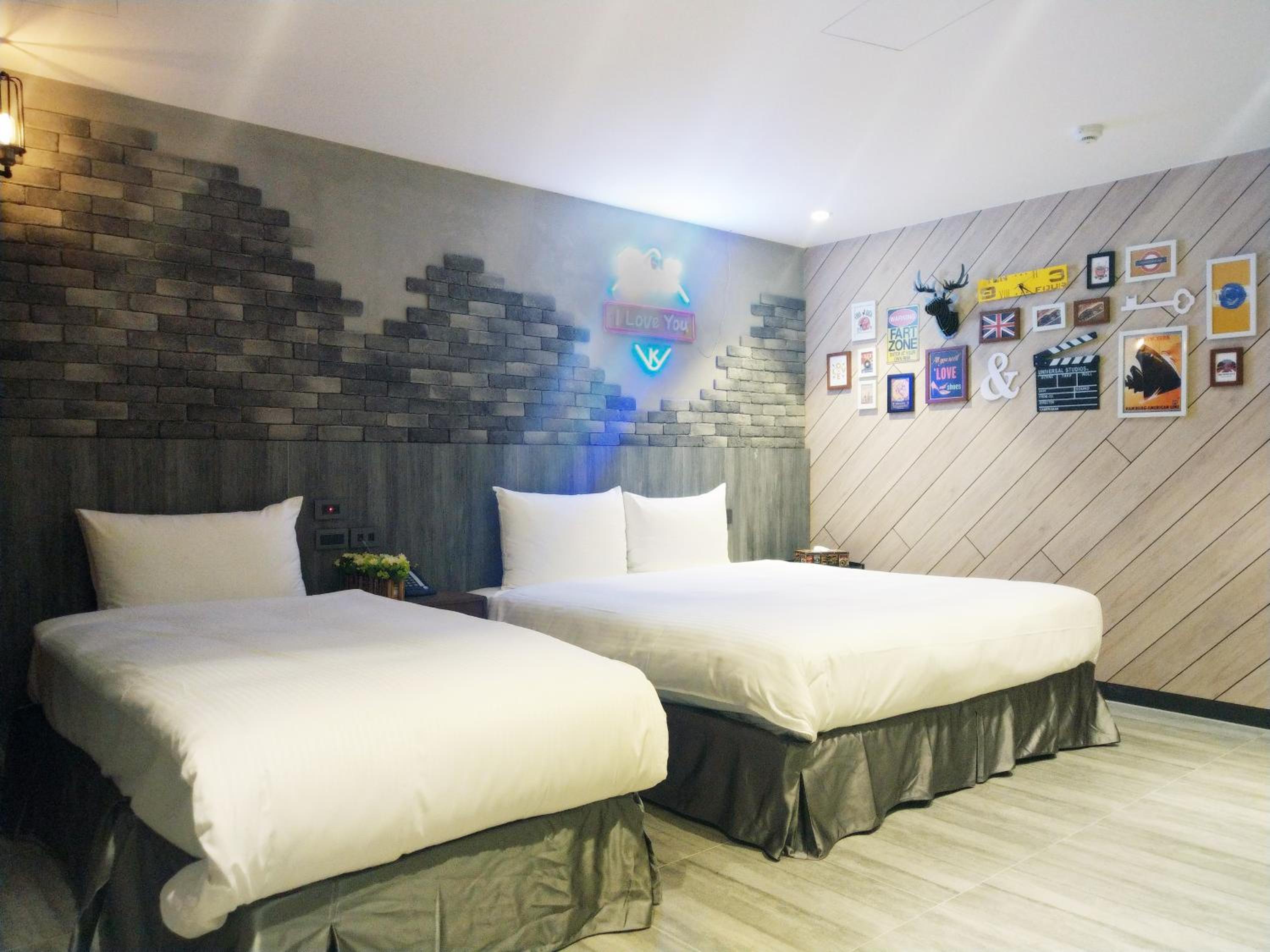 Superior Triple Room photo 3