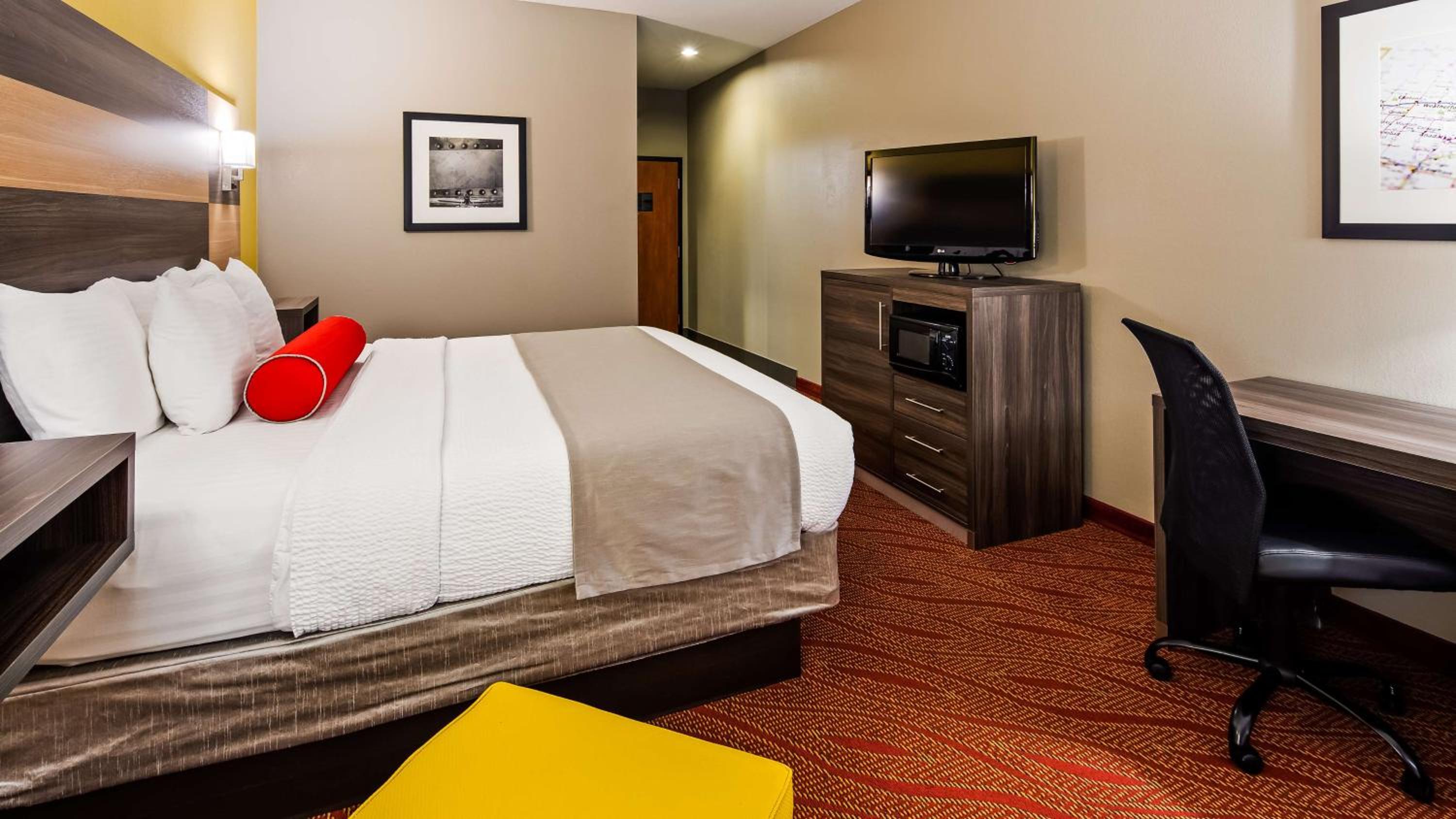 Standard King Room photo 2