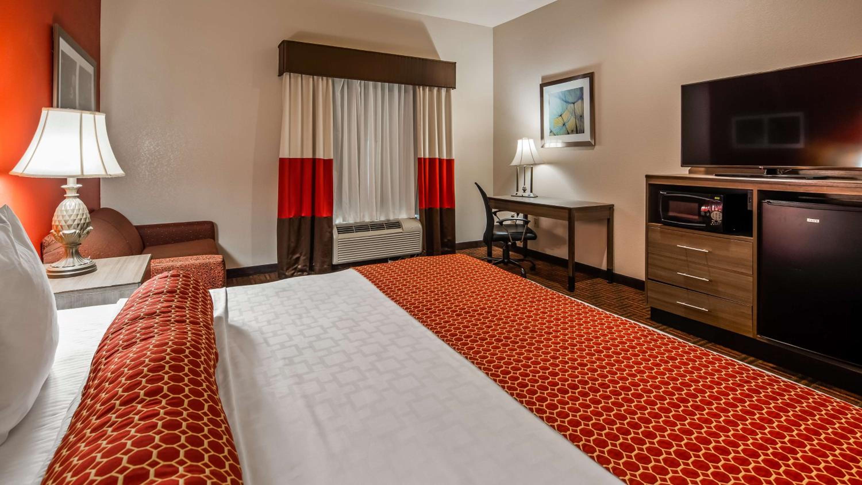 King Room - Non-Smoking - Photo 2