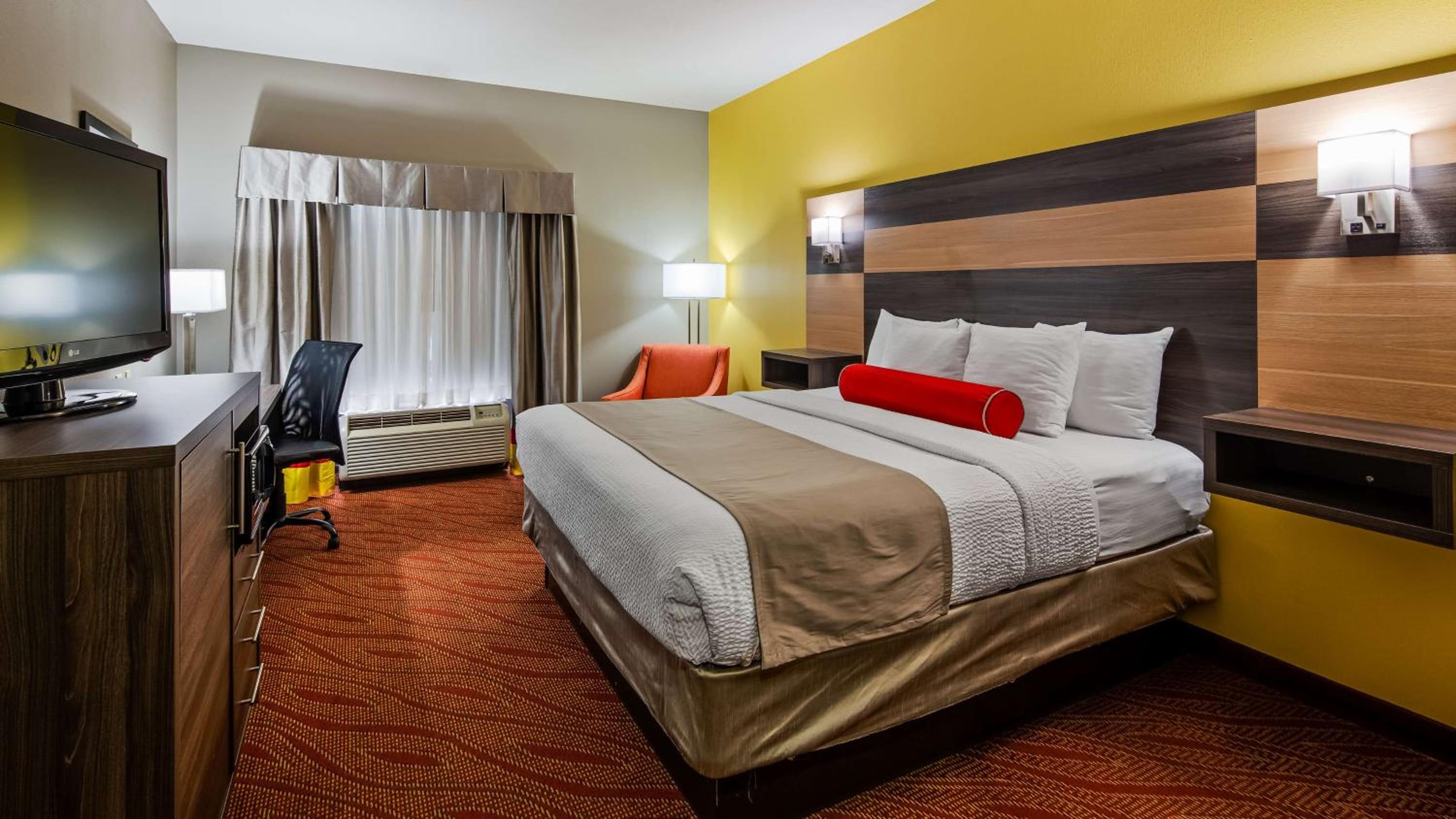 Standard King Room photo 1