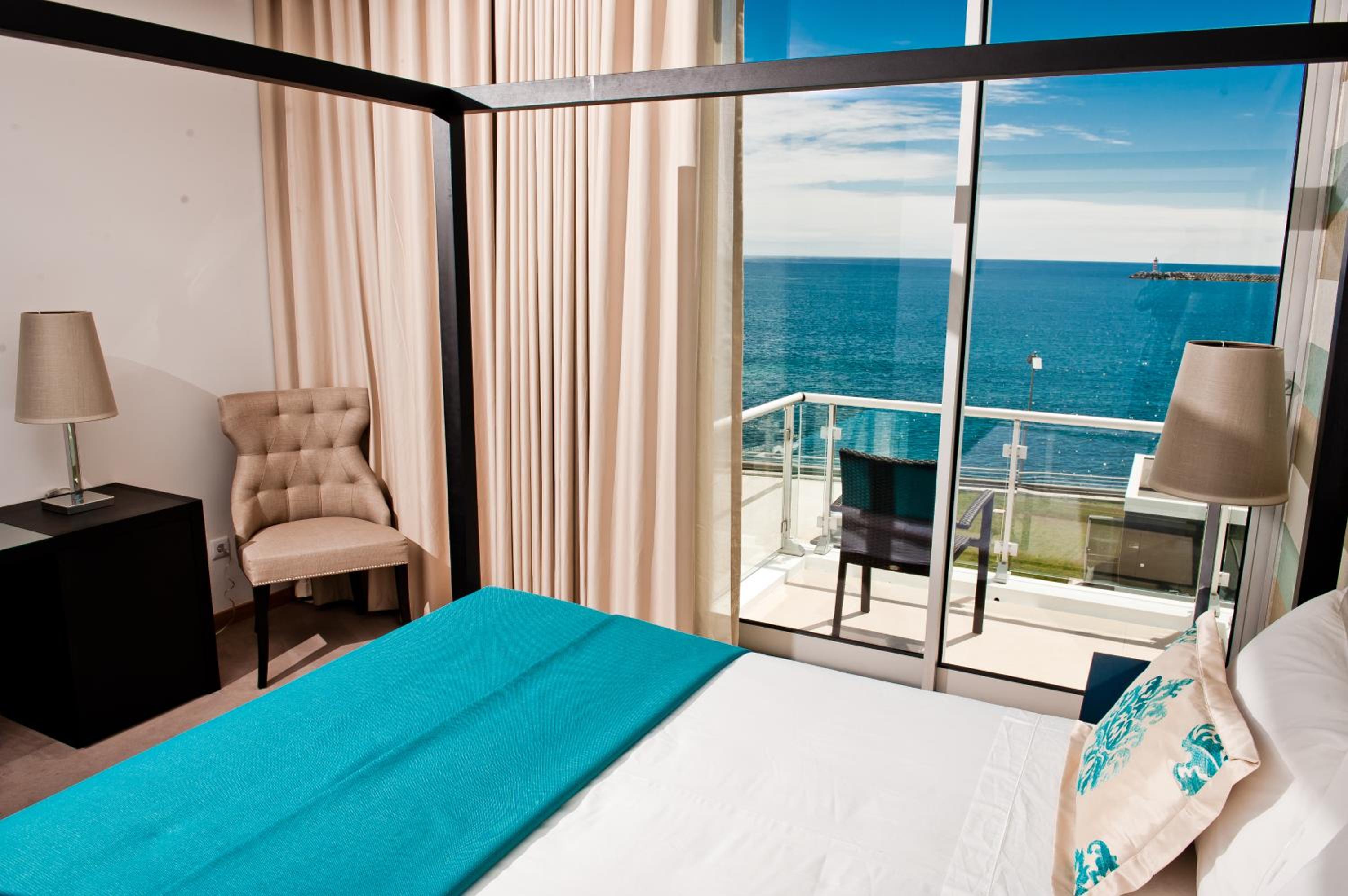 Double Room with Sea View - Photo 1