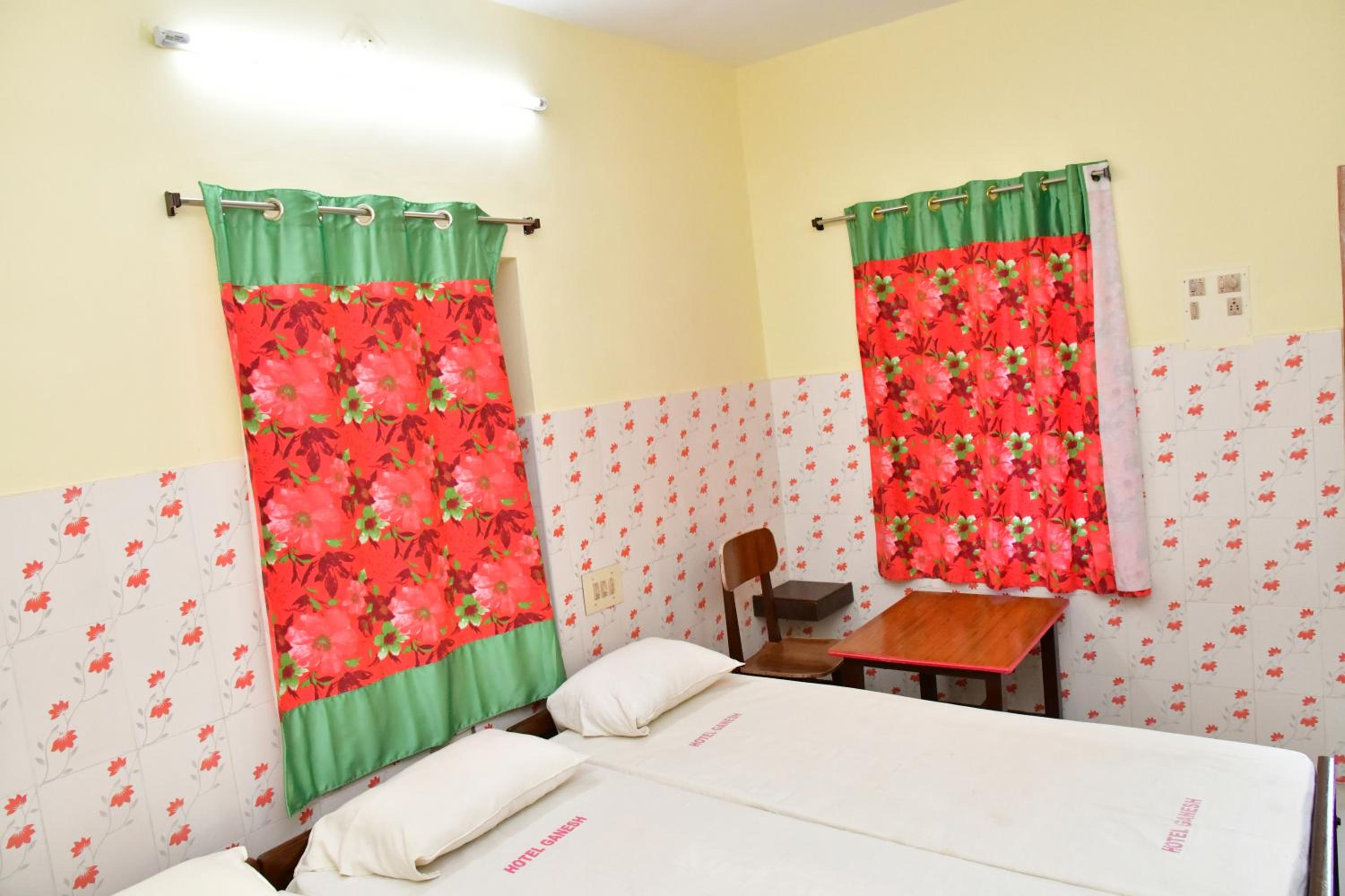 Basic Triple Room