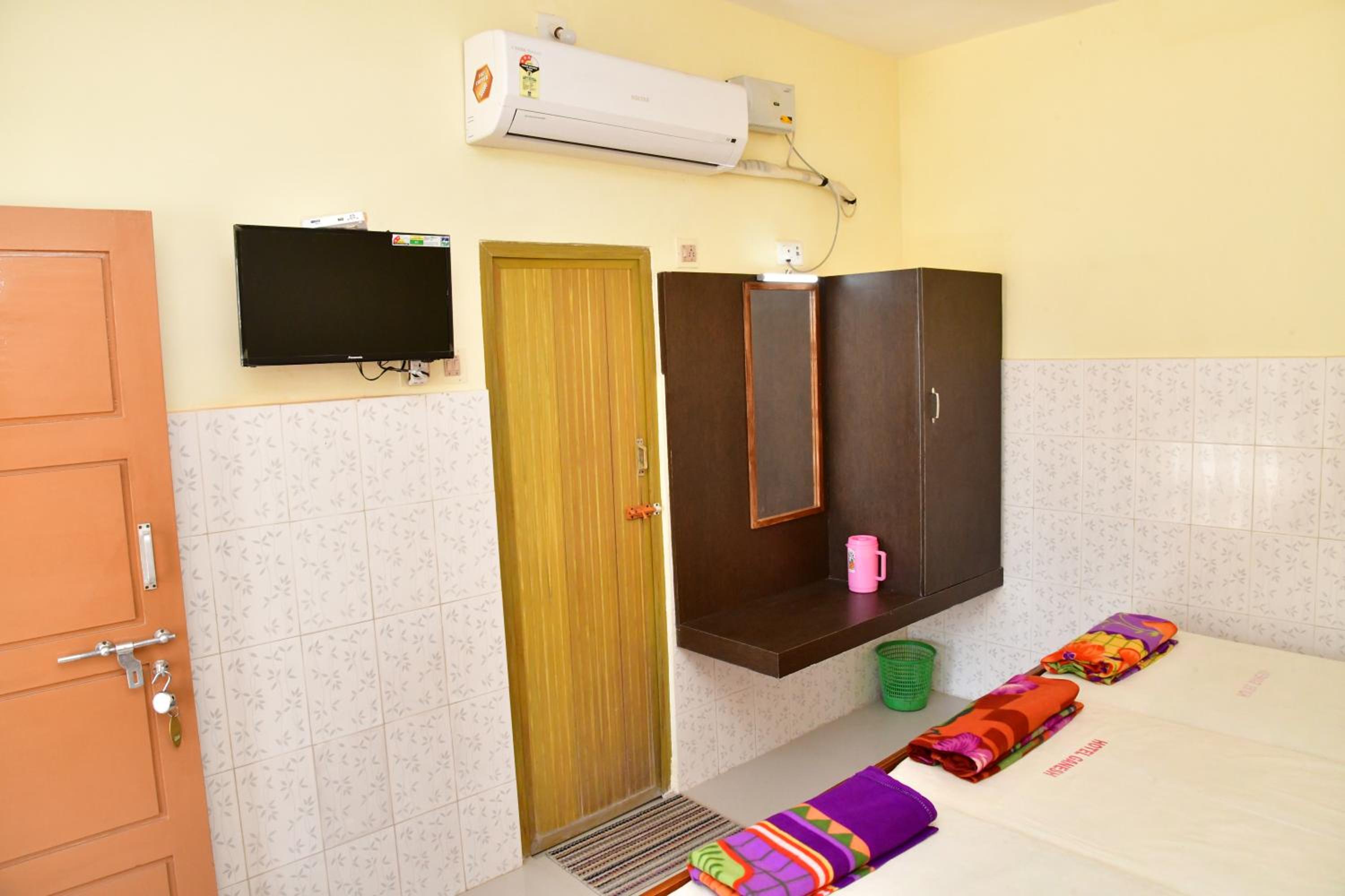 Classic Triple Room - Photo 4