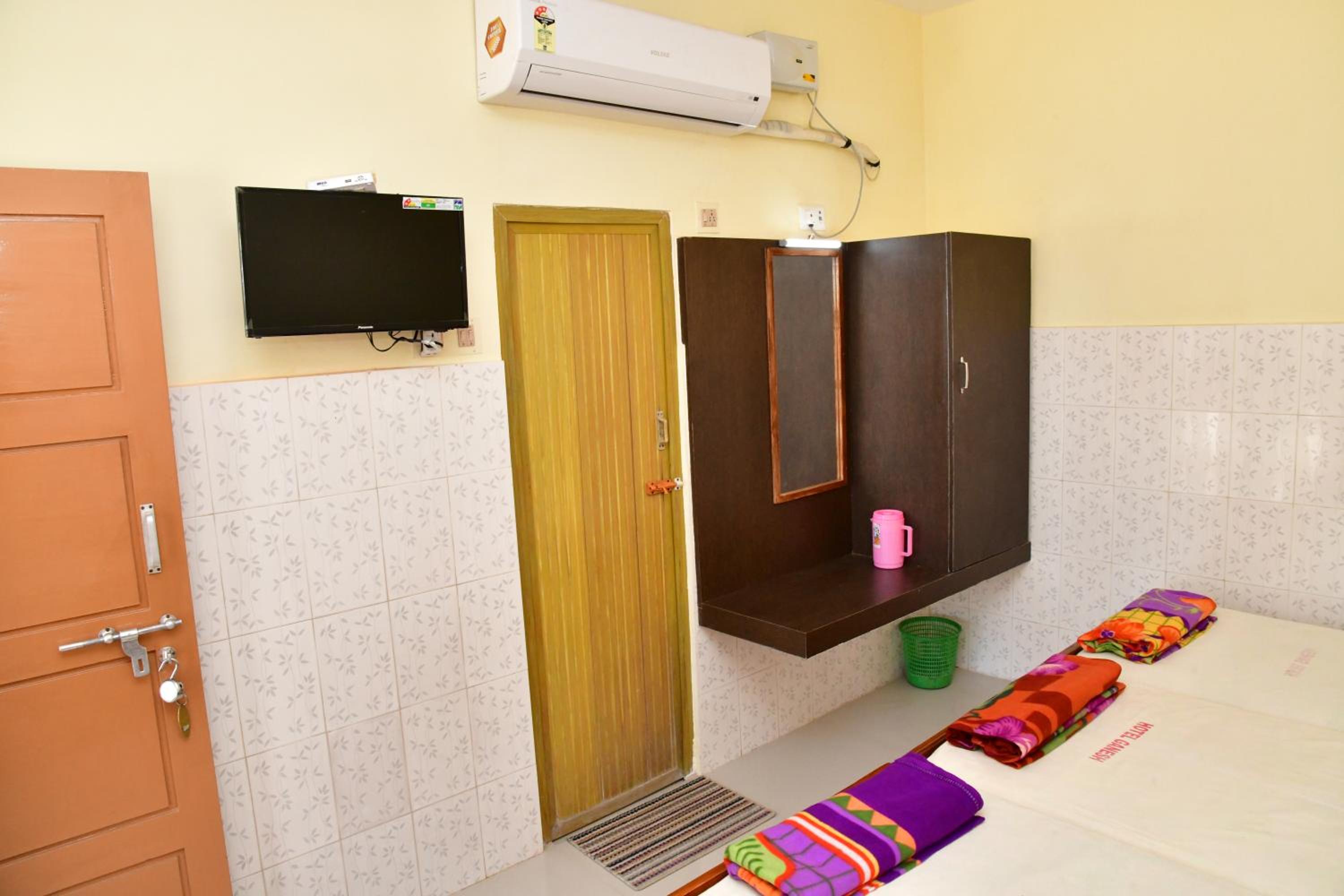 Classic Triple Room - Photo 3