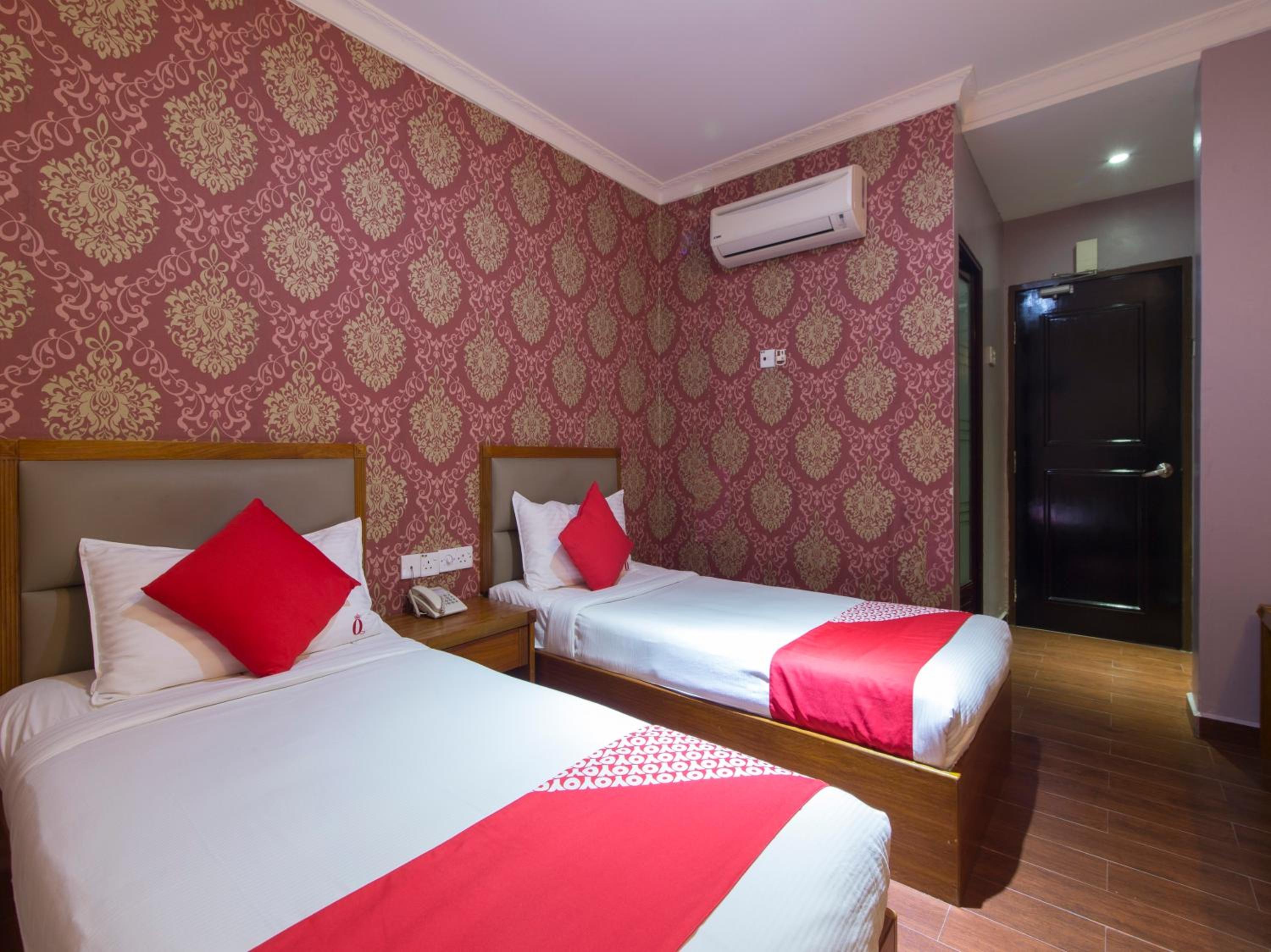 Standard Twin Room - Photo 1