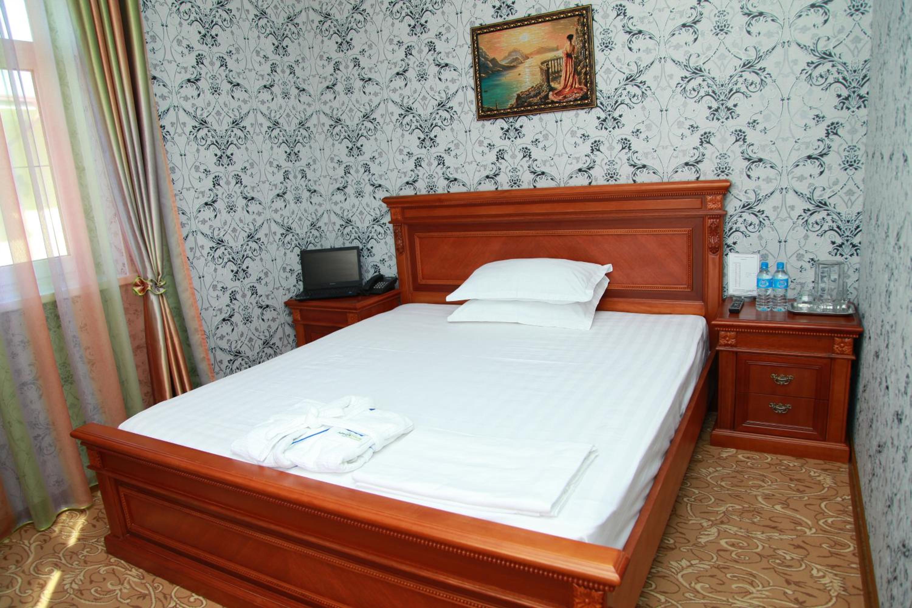 Single Room with Shower photo 3